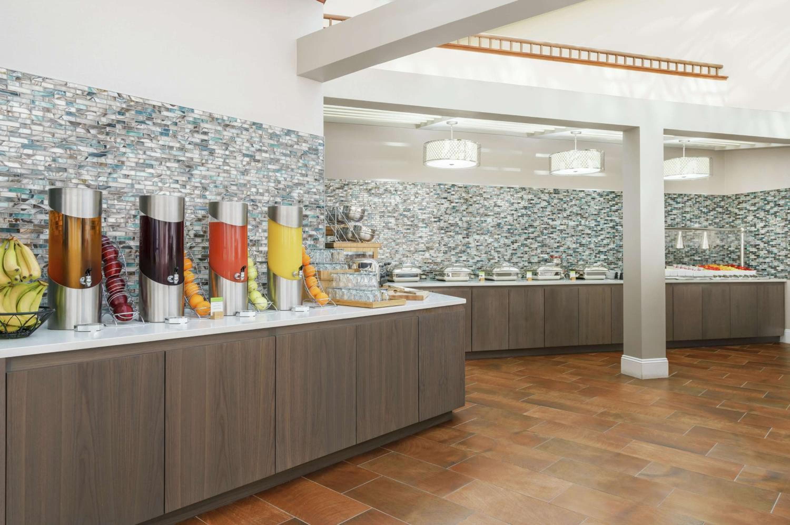 DoubleTree by Hilton Orlando Airport Hotel — 13