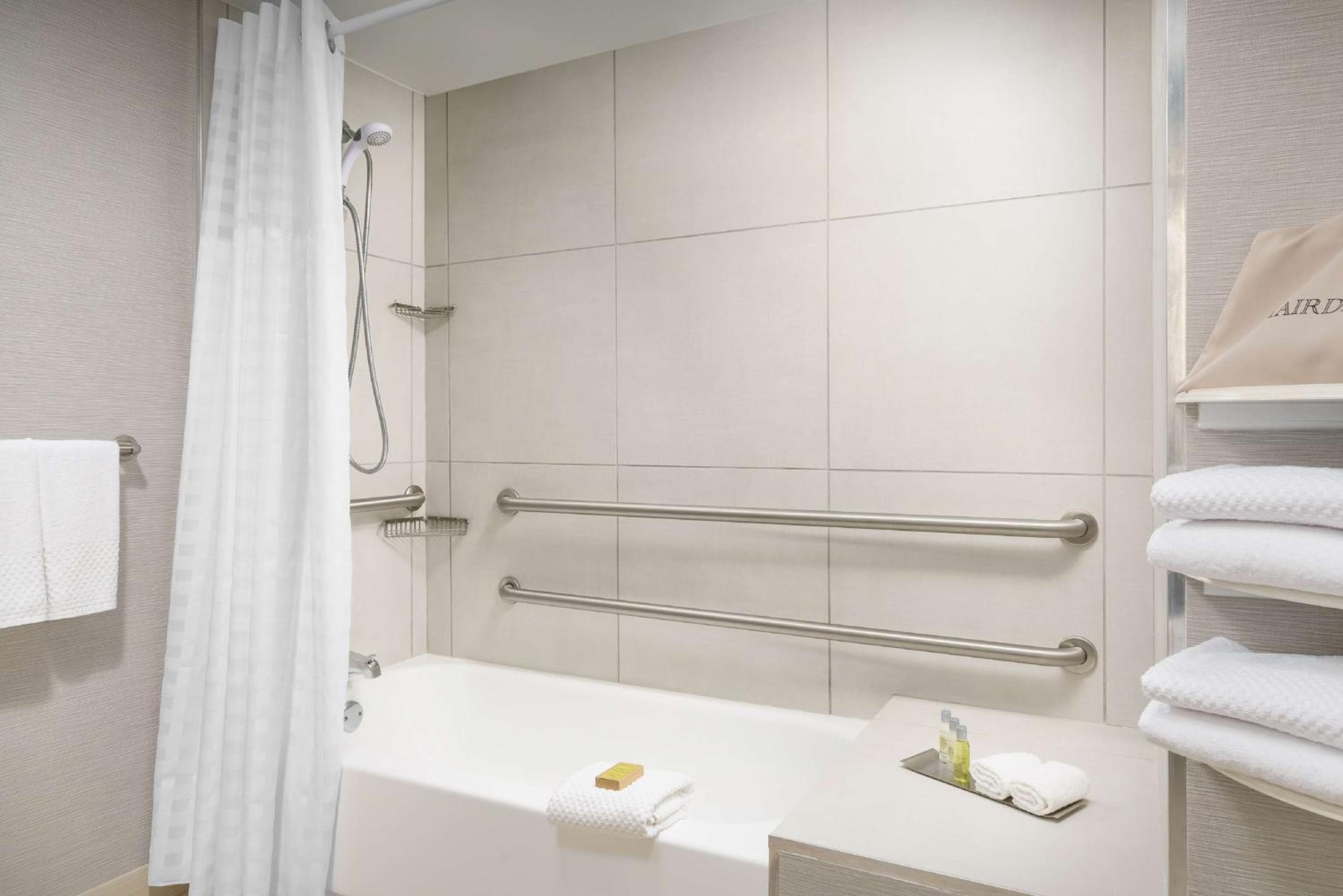 DoubleTree by Hilton Orlando Airport Hotel — 23