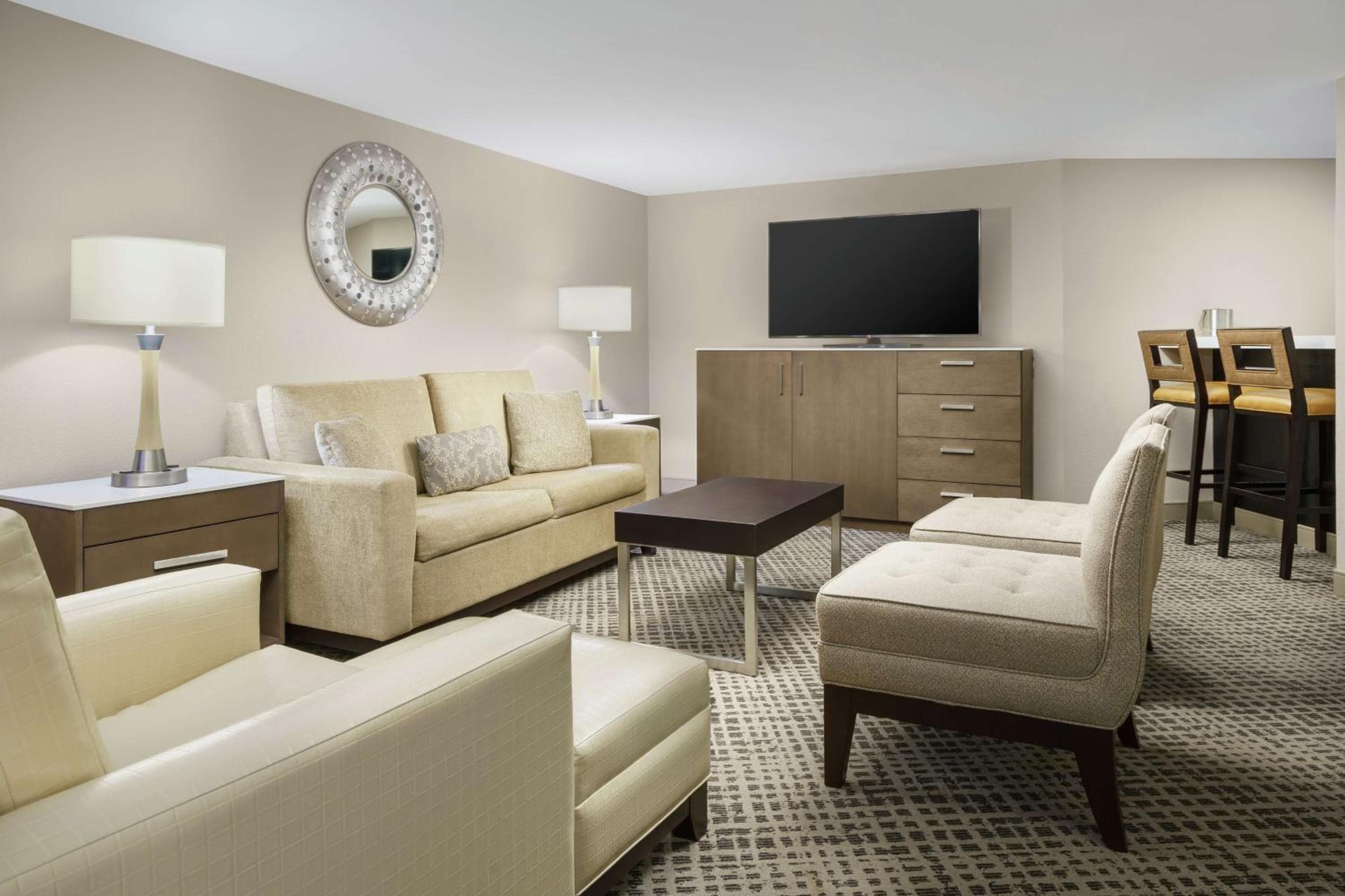 DoubleTree by Hilton Orlando Airport Hotel — 3