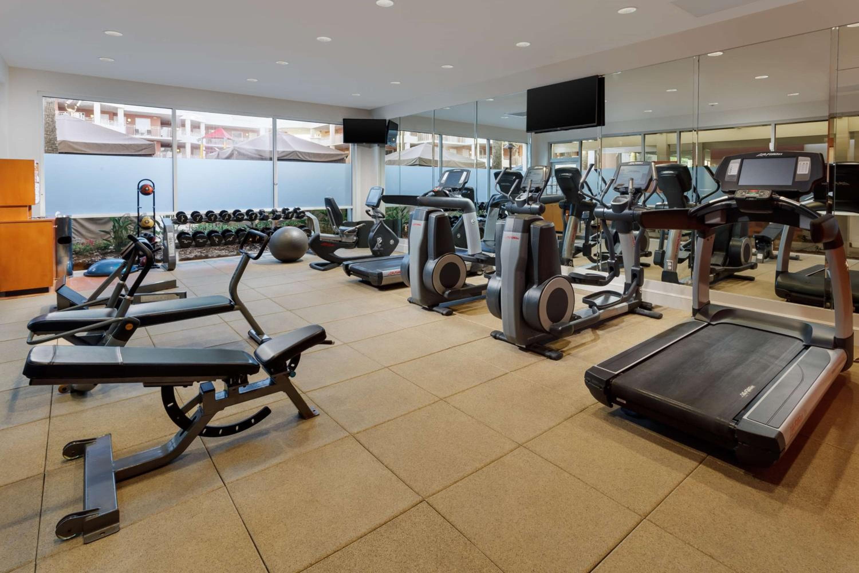 Embassy Suites by Hilton Orlando Lake Buena Vista Resort — 20
