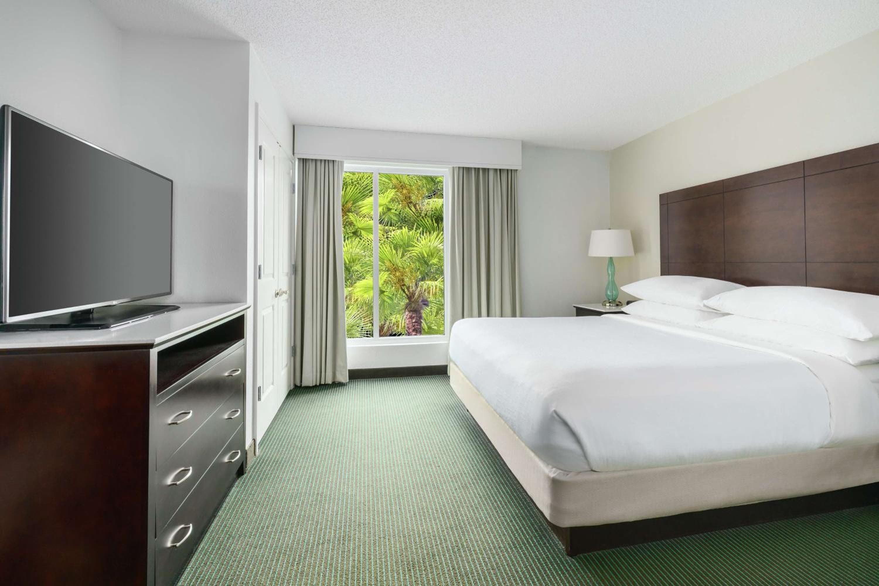 Embassy Suites by Hilton Orlando Lake Buena Vista Resort — 23