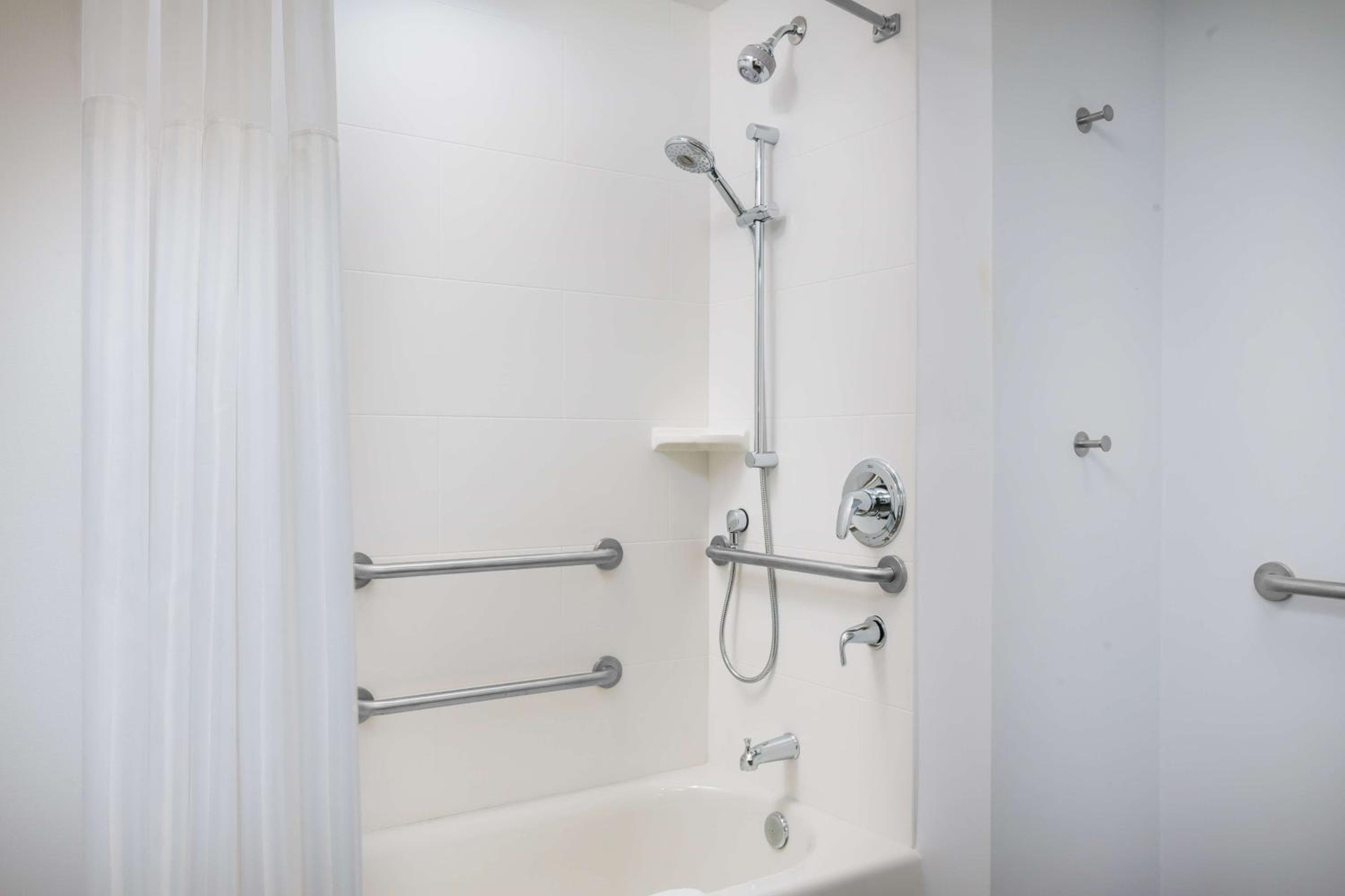 Hilton Garden Inn Apopka City Center, Florida — 15