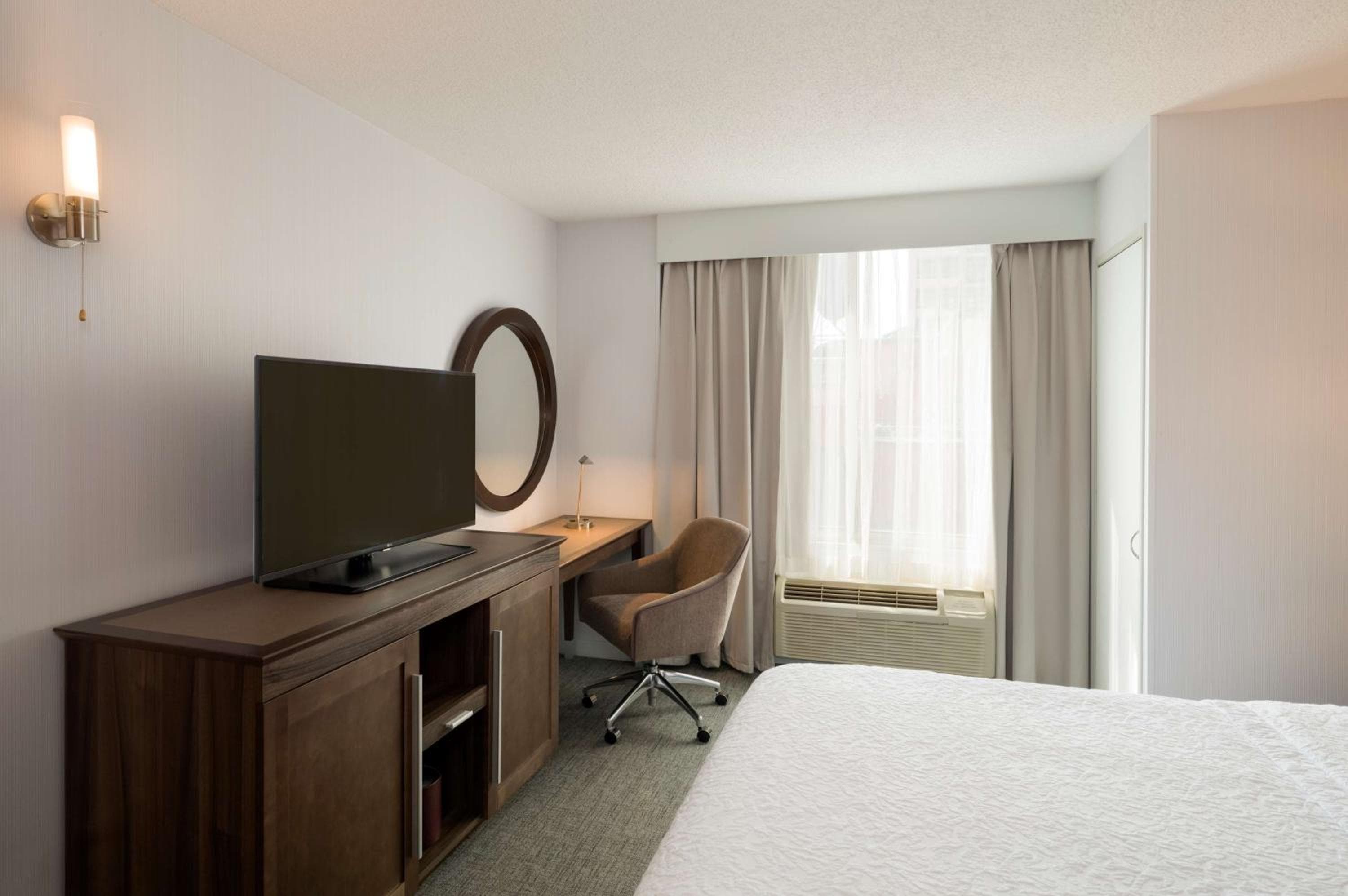 Hampton Inn Manhattan Chelsea — 24