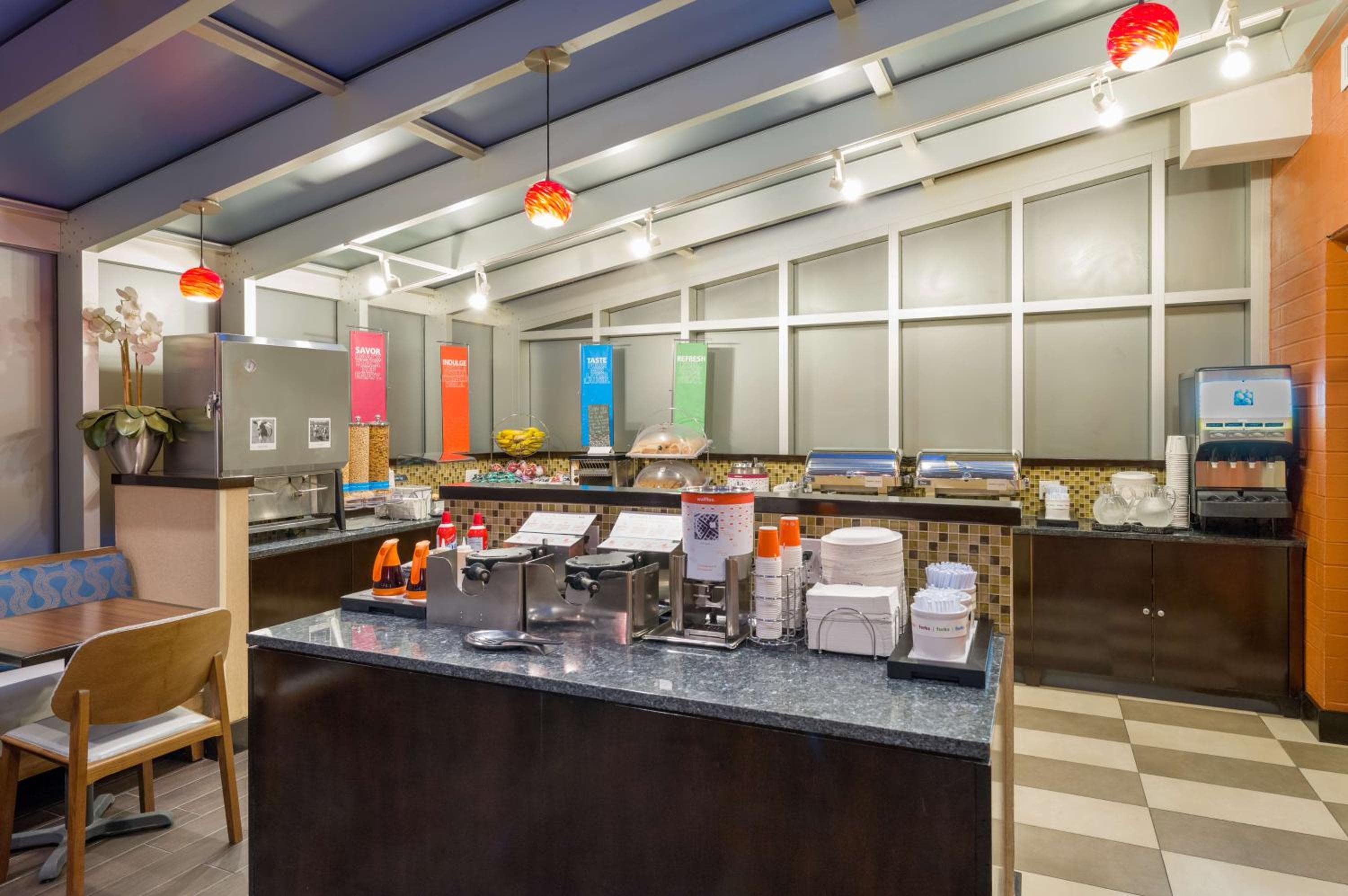 Hampton Inn Manhattan - Times Square South — 5