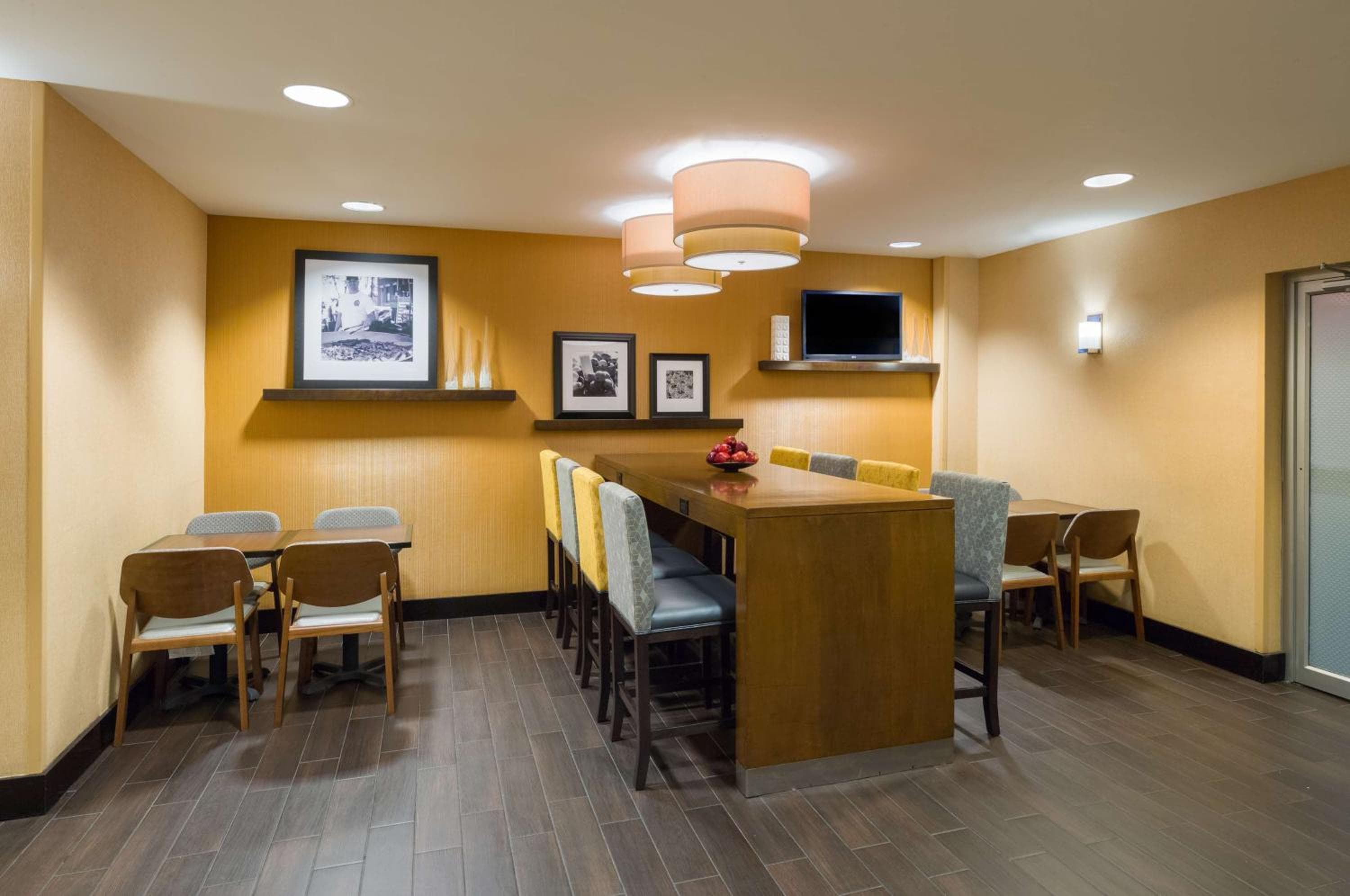 Hampton Inn Manhattan - Times Square South — 8