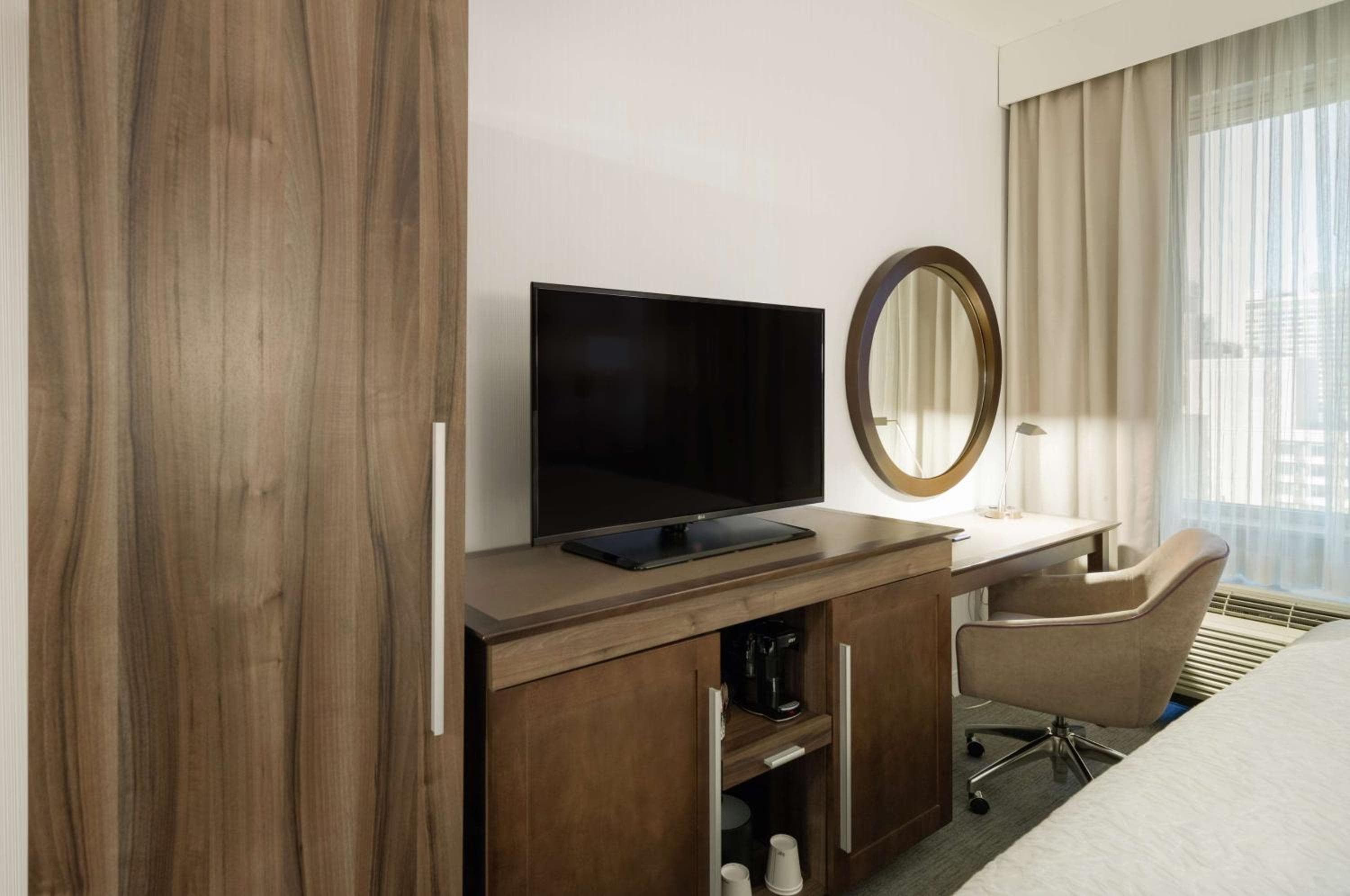 Hampton Inn Manhattan - Times Square South — 10