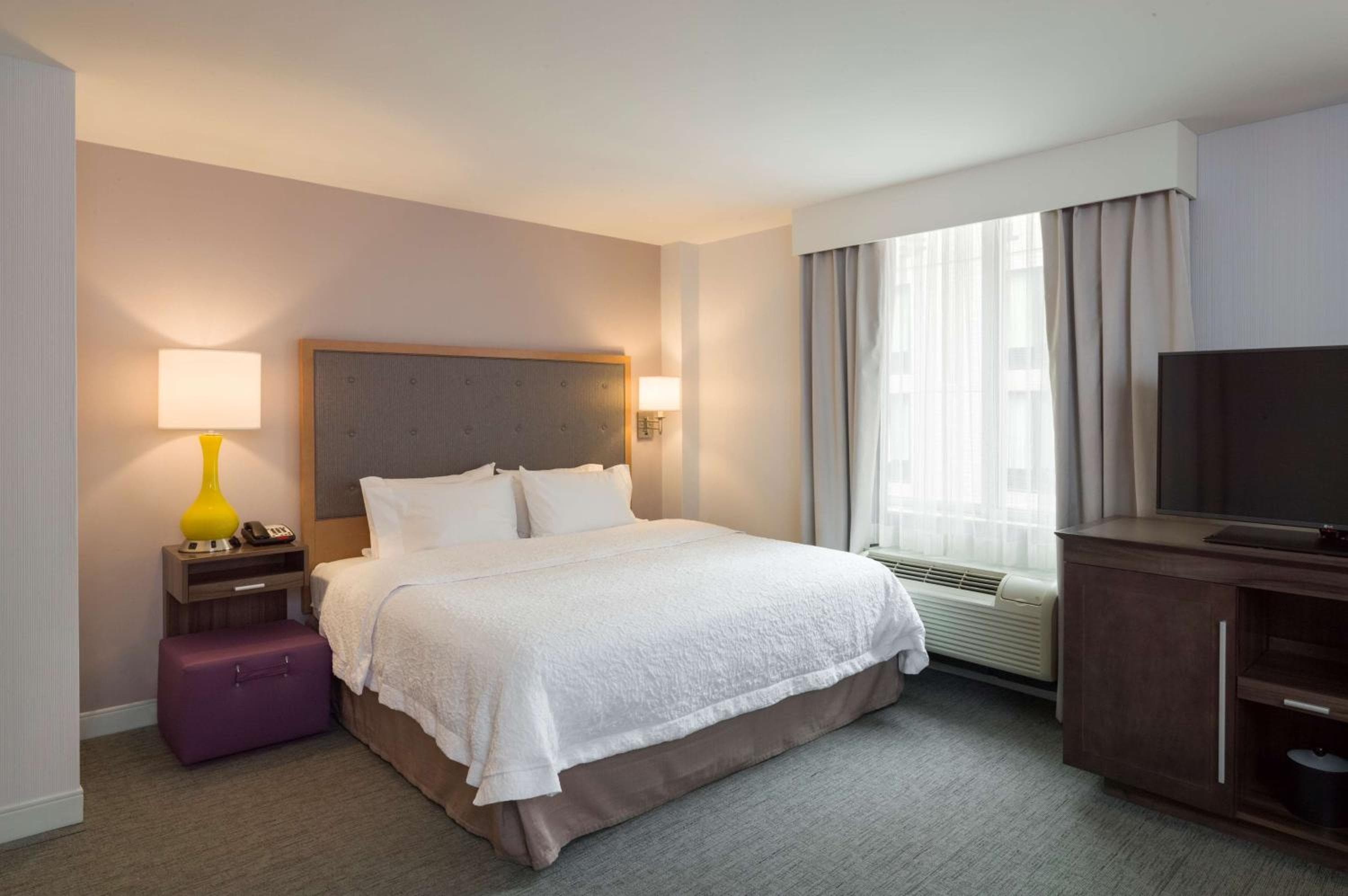 Hampton Inn Manhattan - Times Square South — 12