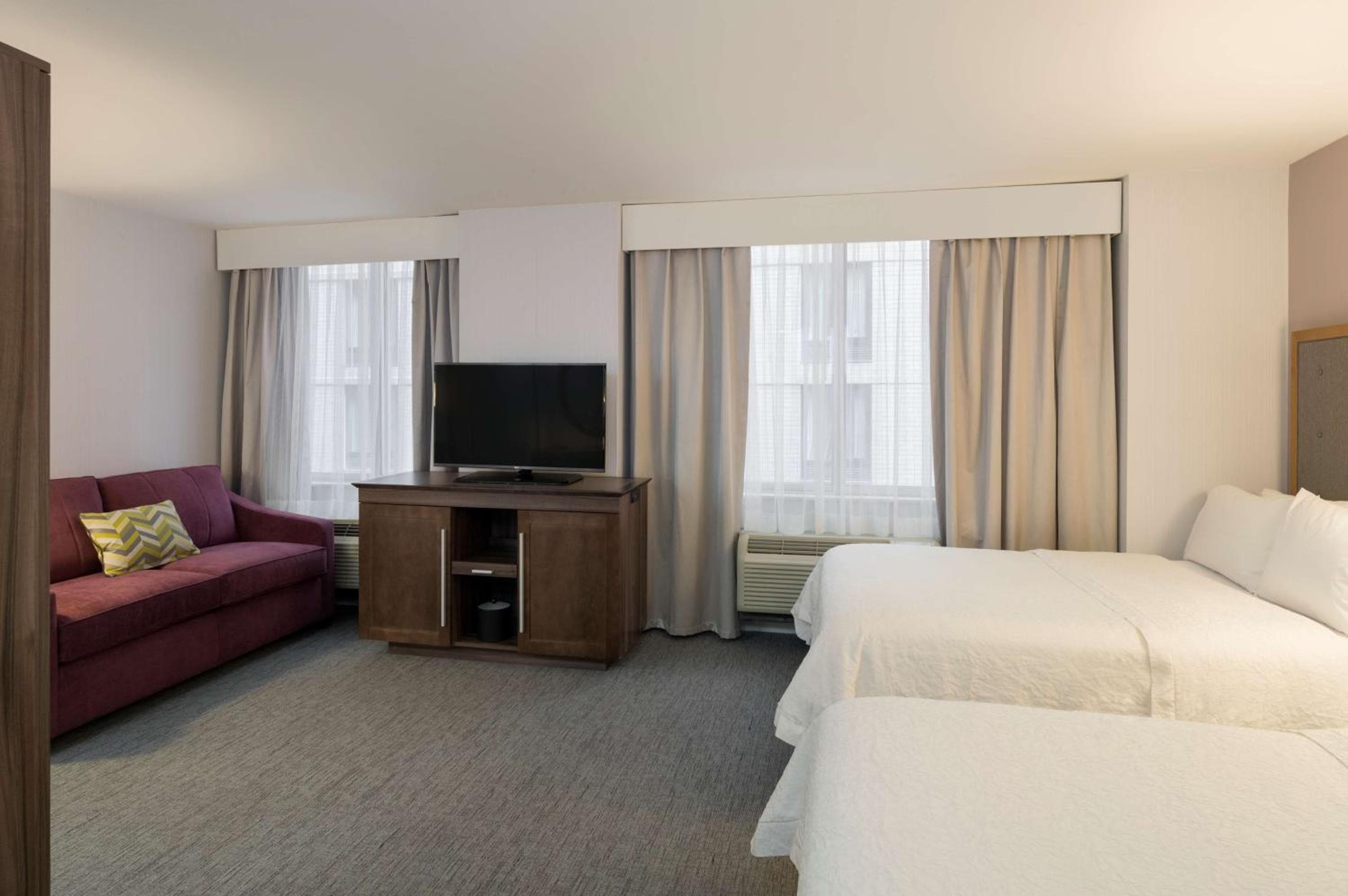 Hampton Inn Manhattan - Times Square South — 14