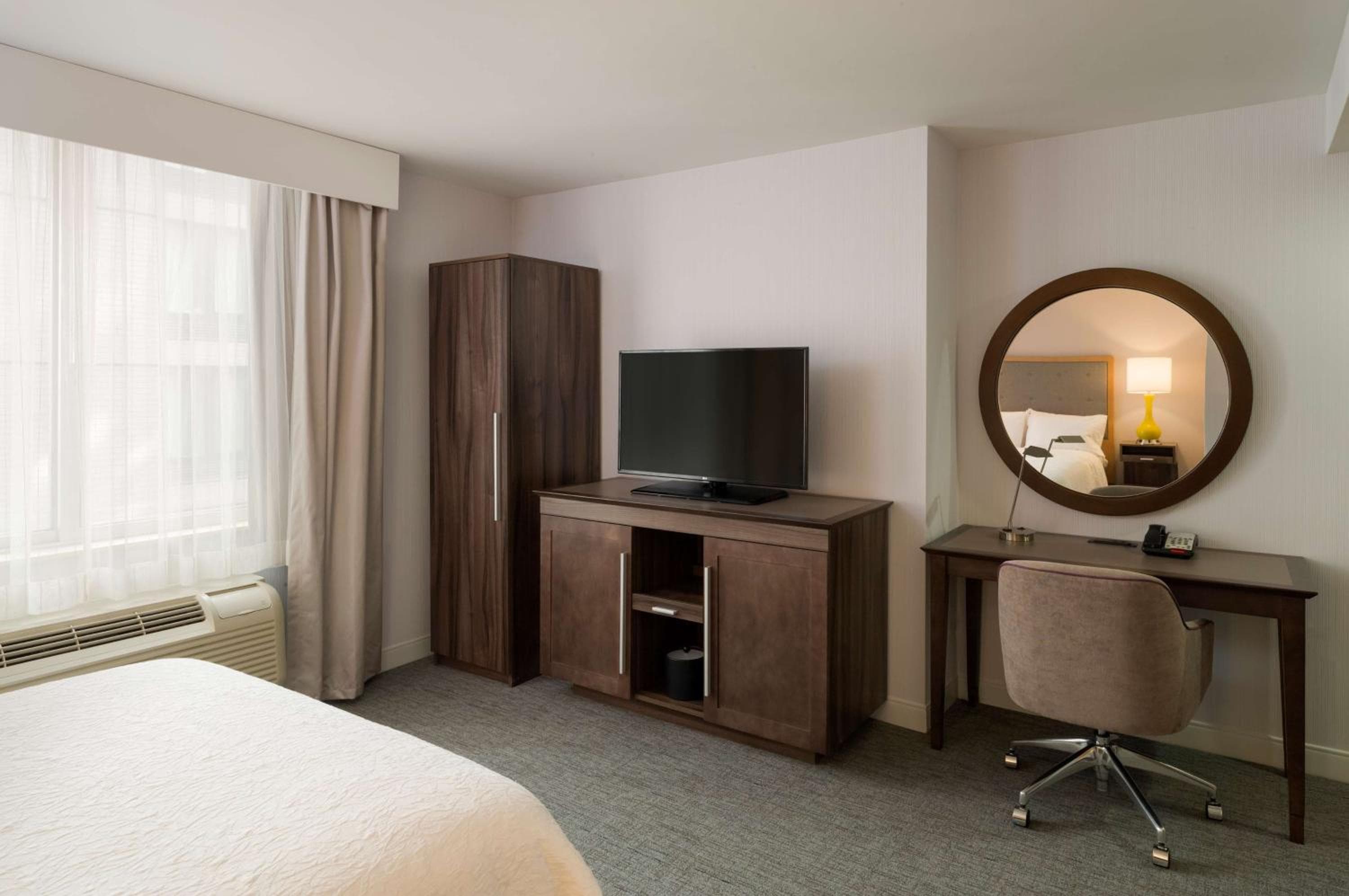 Hampton Inn Manhattan - Times Square South — 18