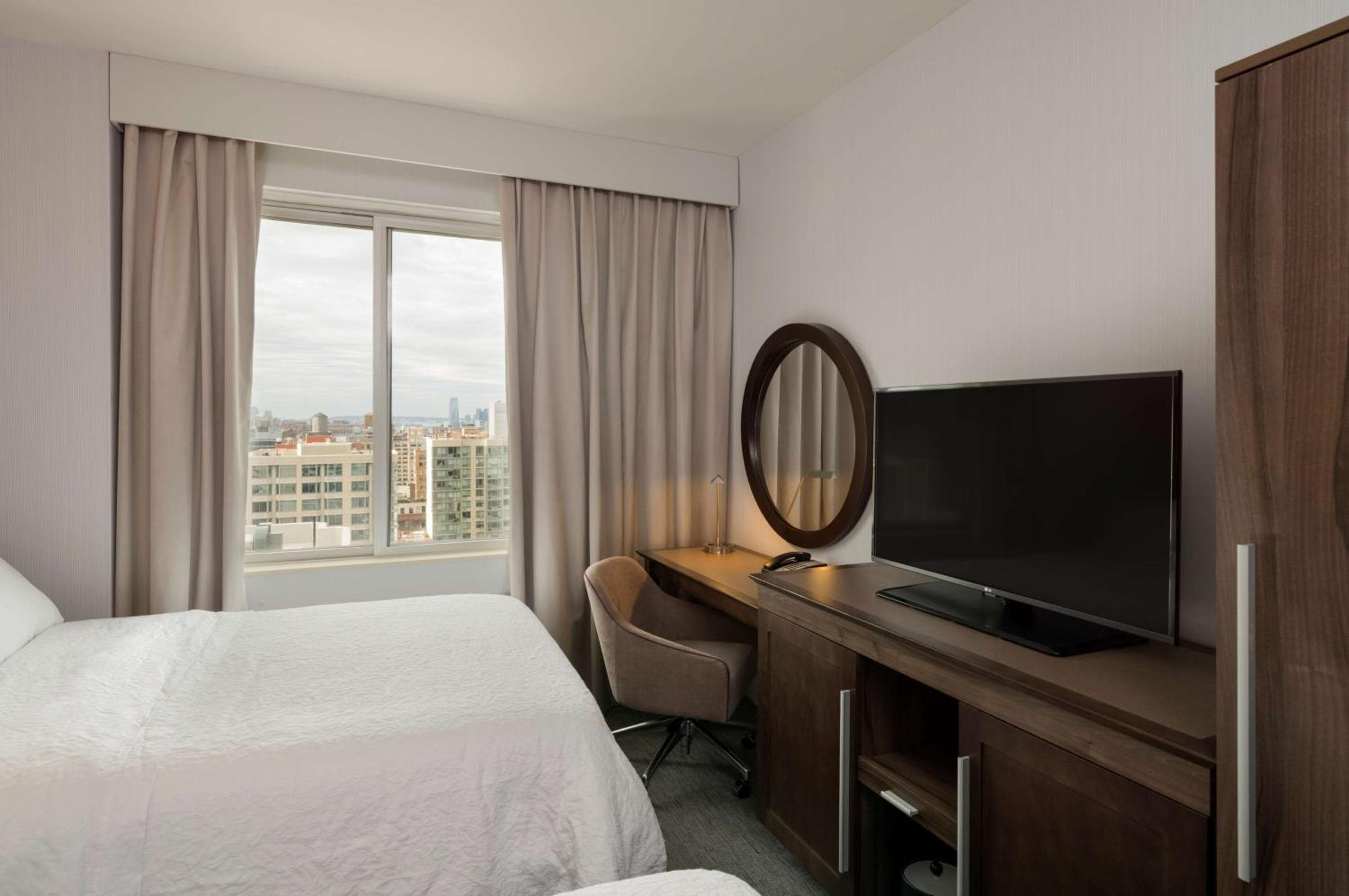 Hampton Inn Manhattan - Times Square South — 26