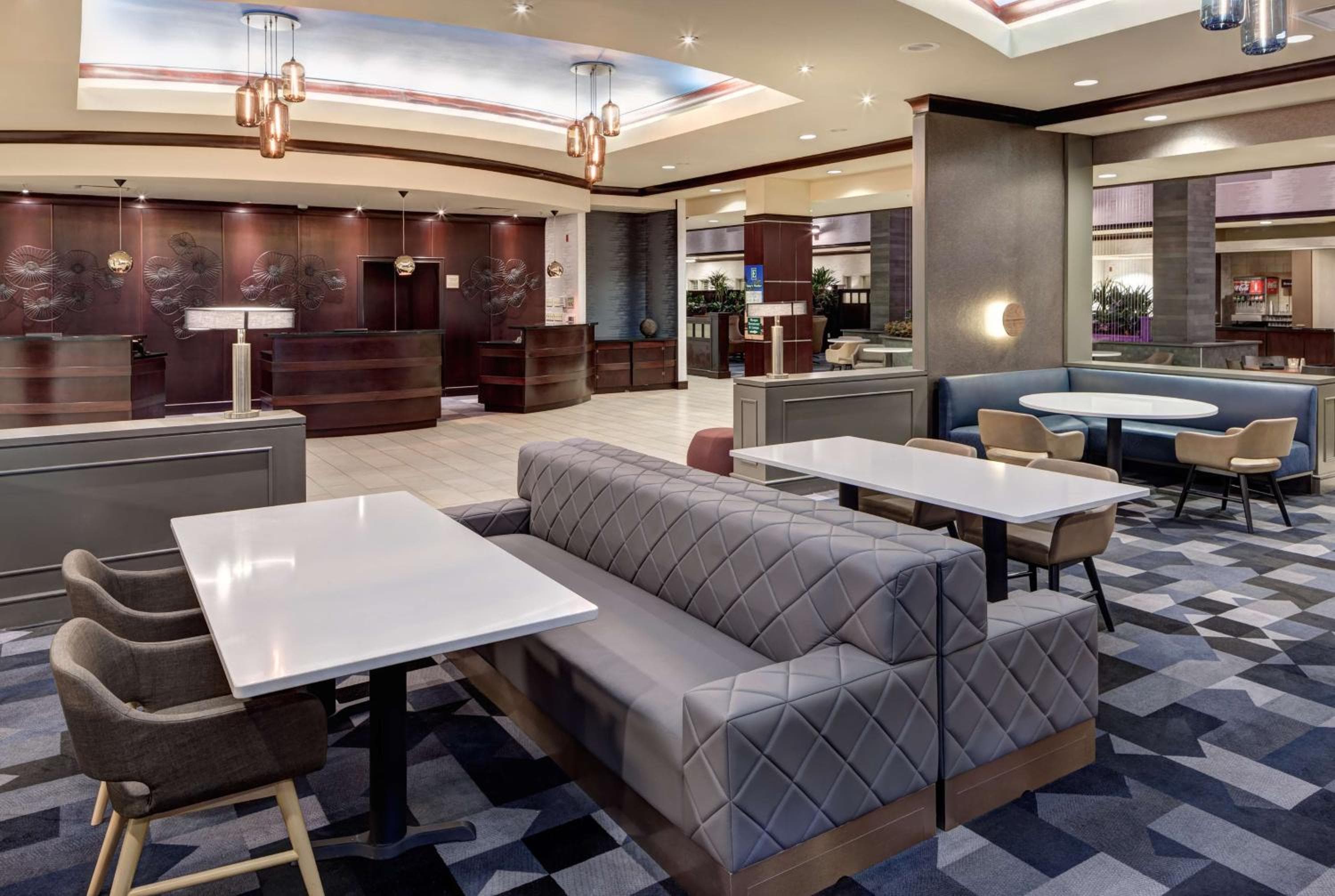 Embassy Suites by Hilton Tampa-Brandon — 16