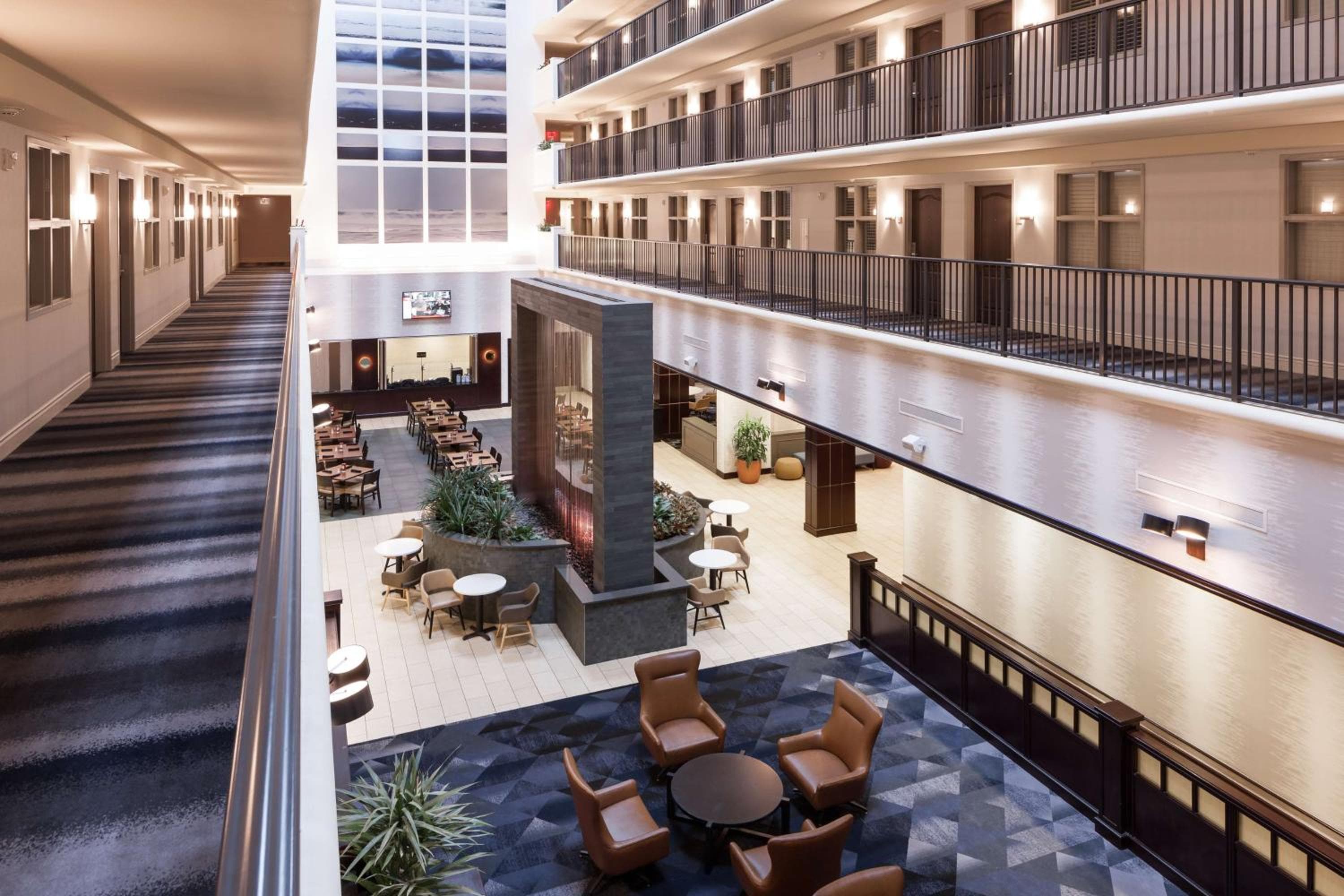 Embassy Suites by Hilton Tampa-Brandon — 2