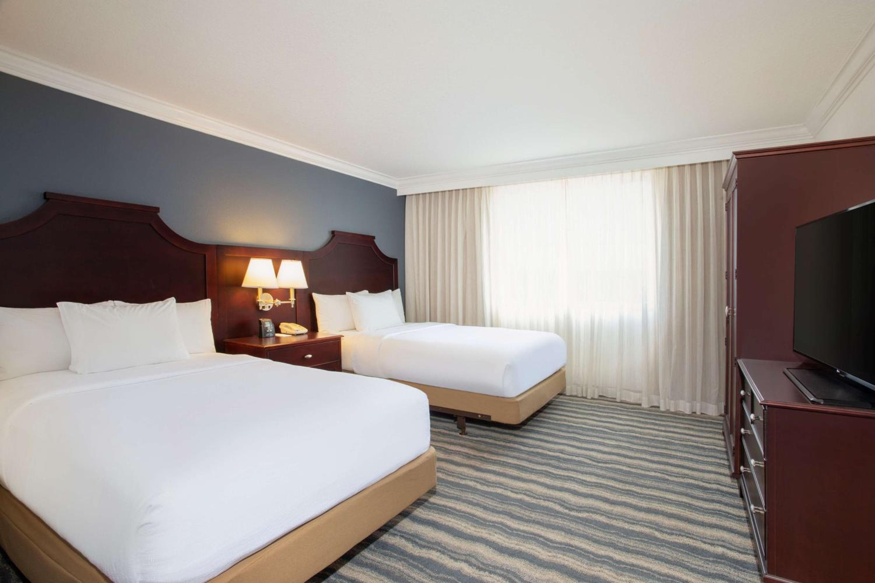 Embassy Suites by Hilton Tampa-Brandon — 28