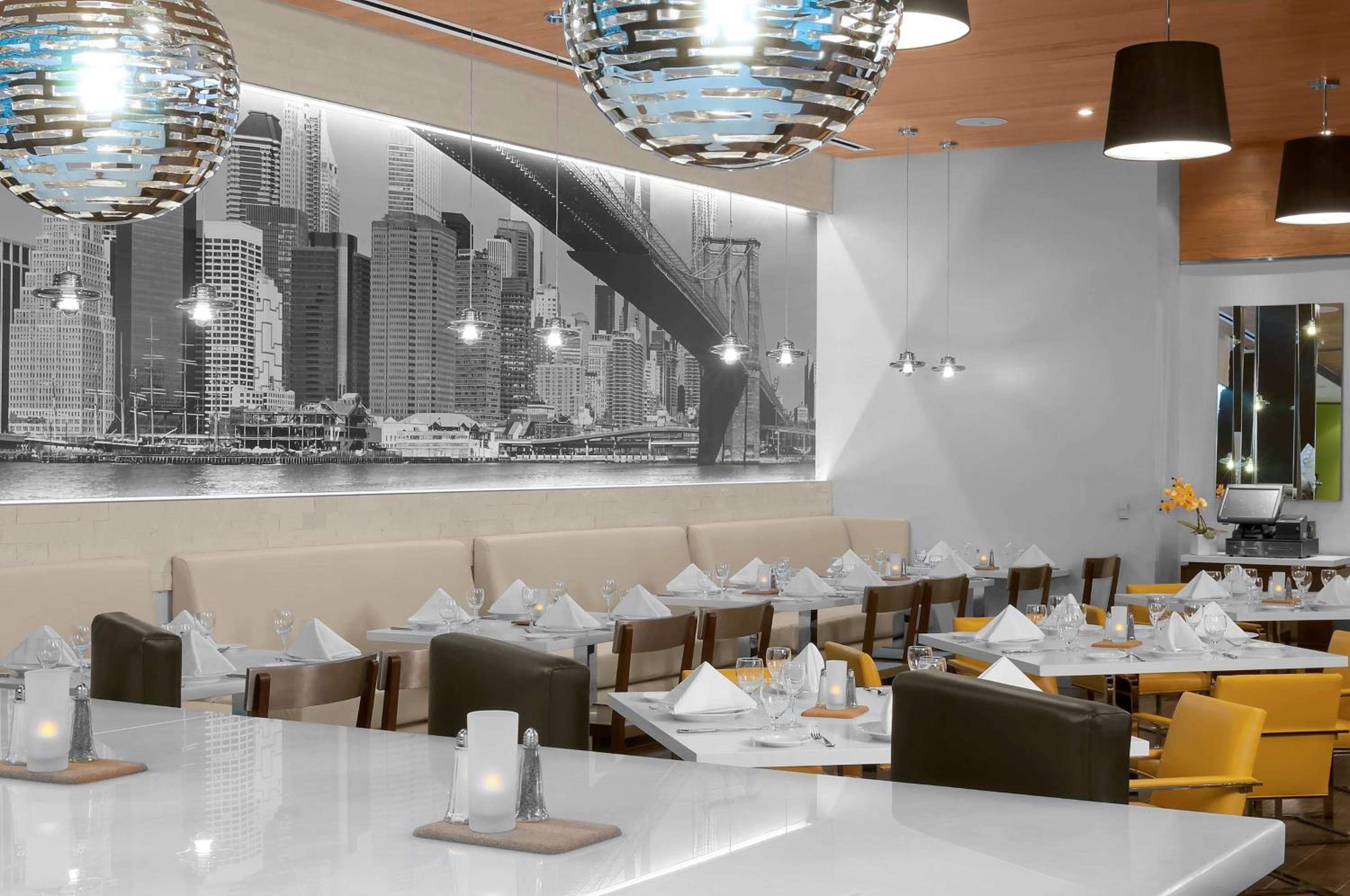 Hilton Garden Inn New York - Times Square Central — 30