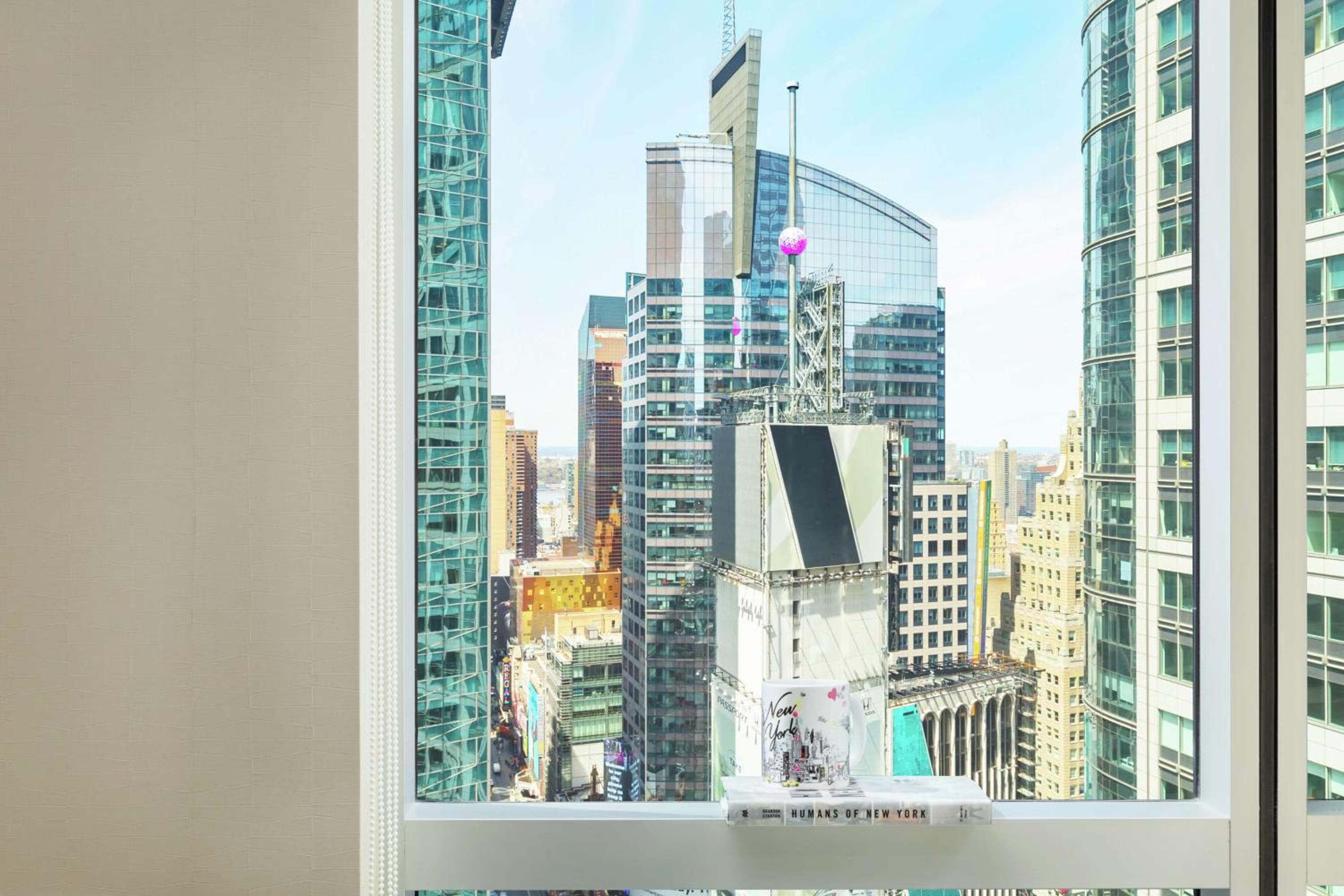Hilton Garden Inn New York - Times Square Central — 22
