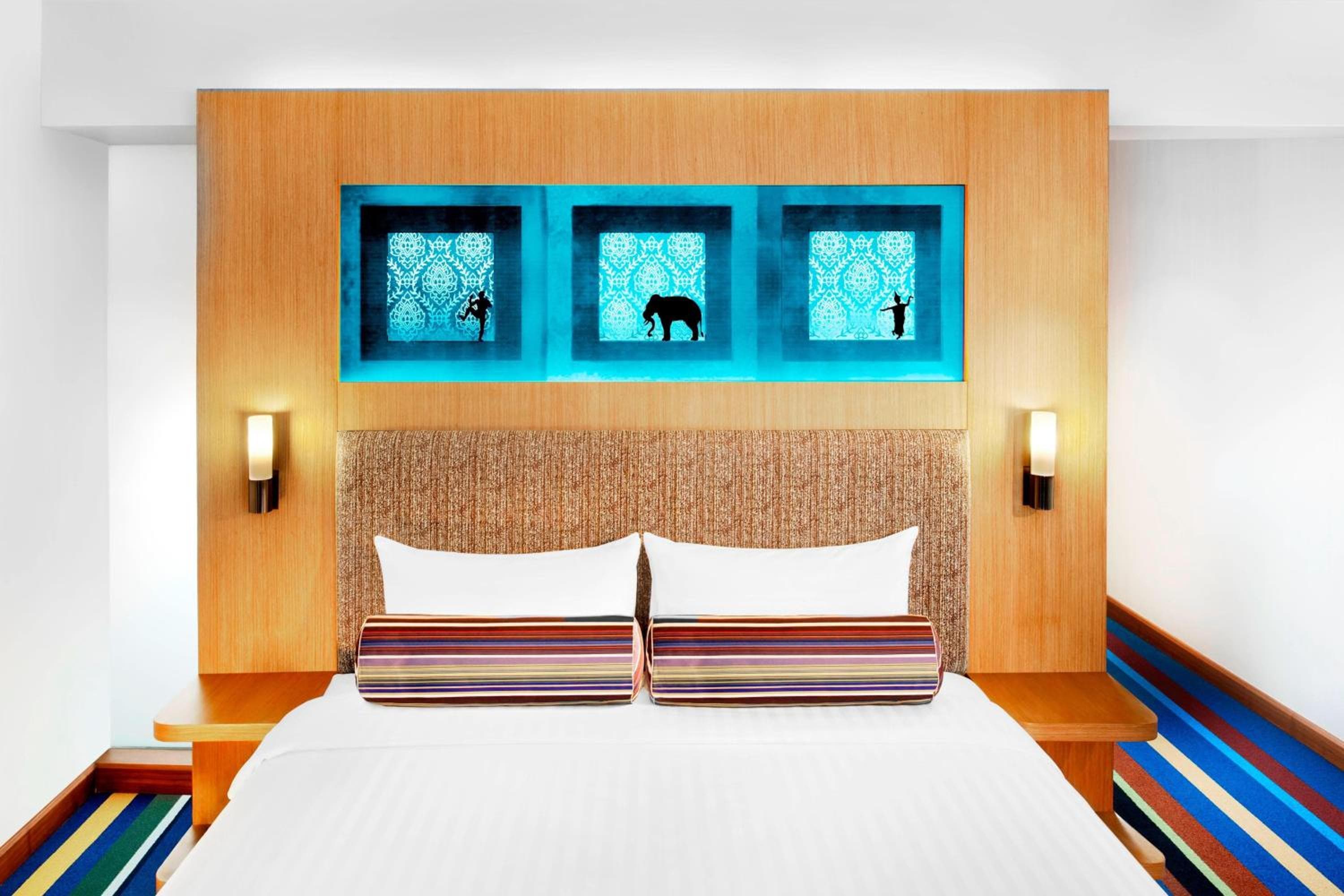 Aloft by Marriott Bangkok Sukhumvit 11 — 27