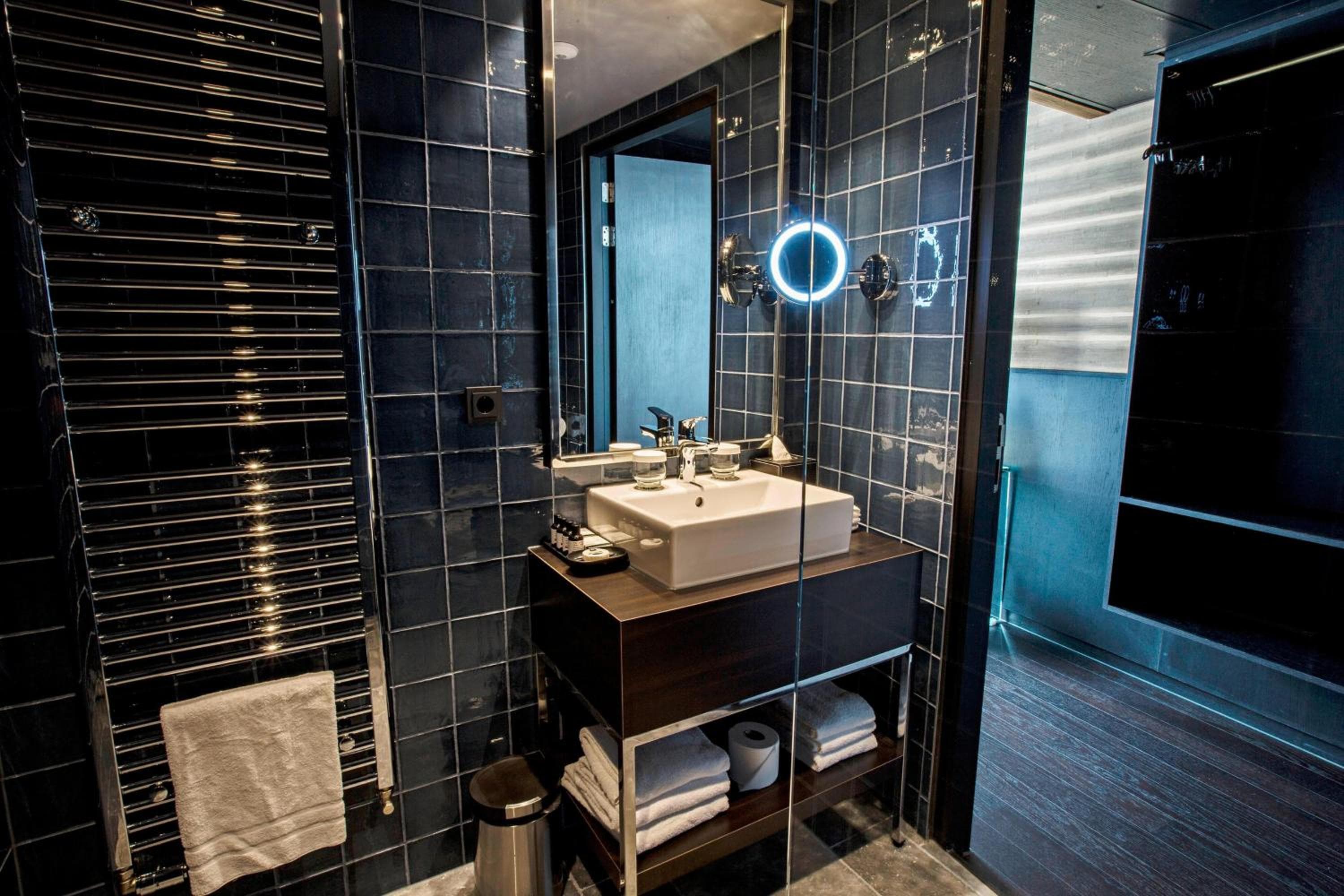 Apollo Hotel Amsterdam, un hotel tributo a la cartera — 30