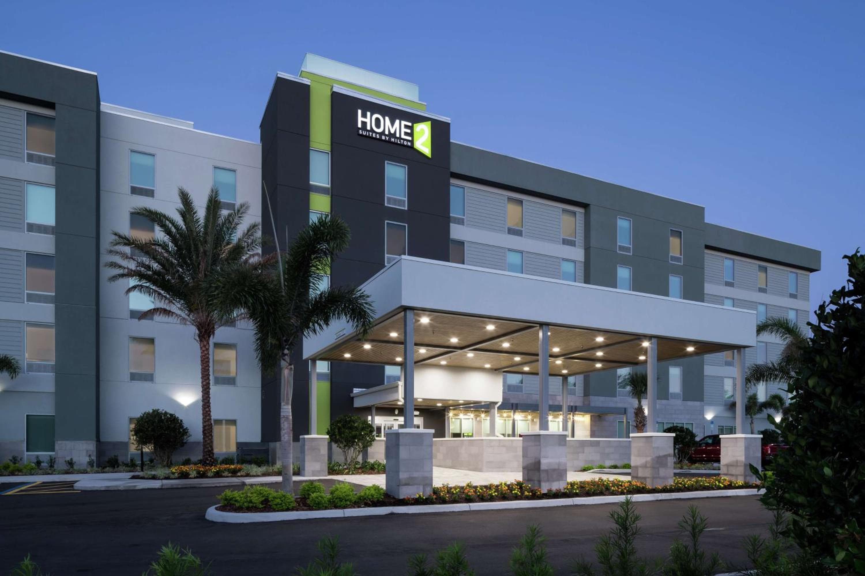 Home2 Suites By Hilton Aeropuerto de Orlando — 1