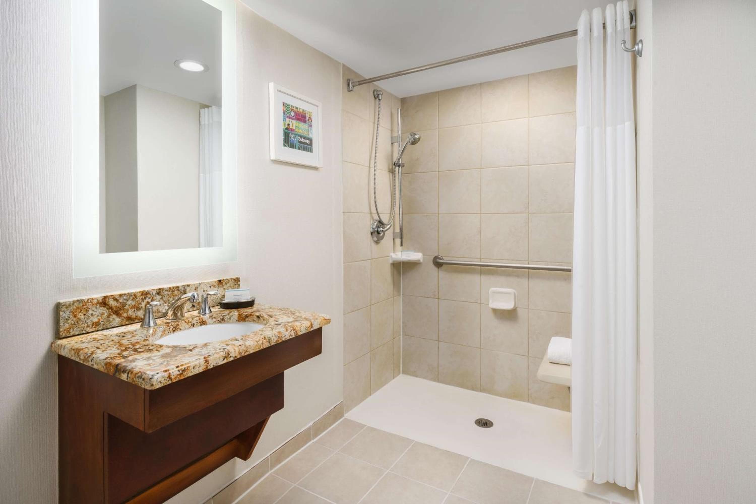 Hampton Inn Manhattan-35th St Empire State Bldg — 18
