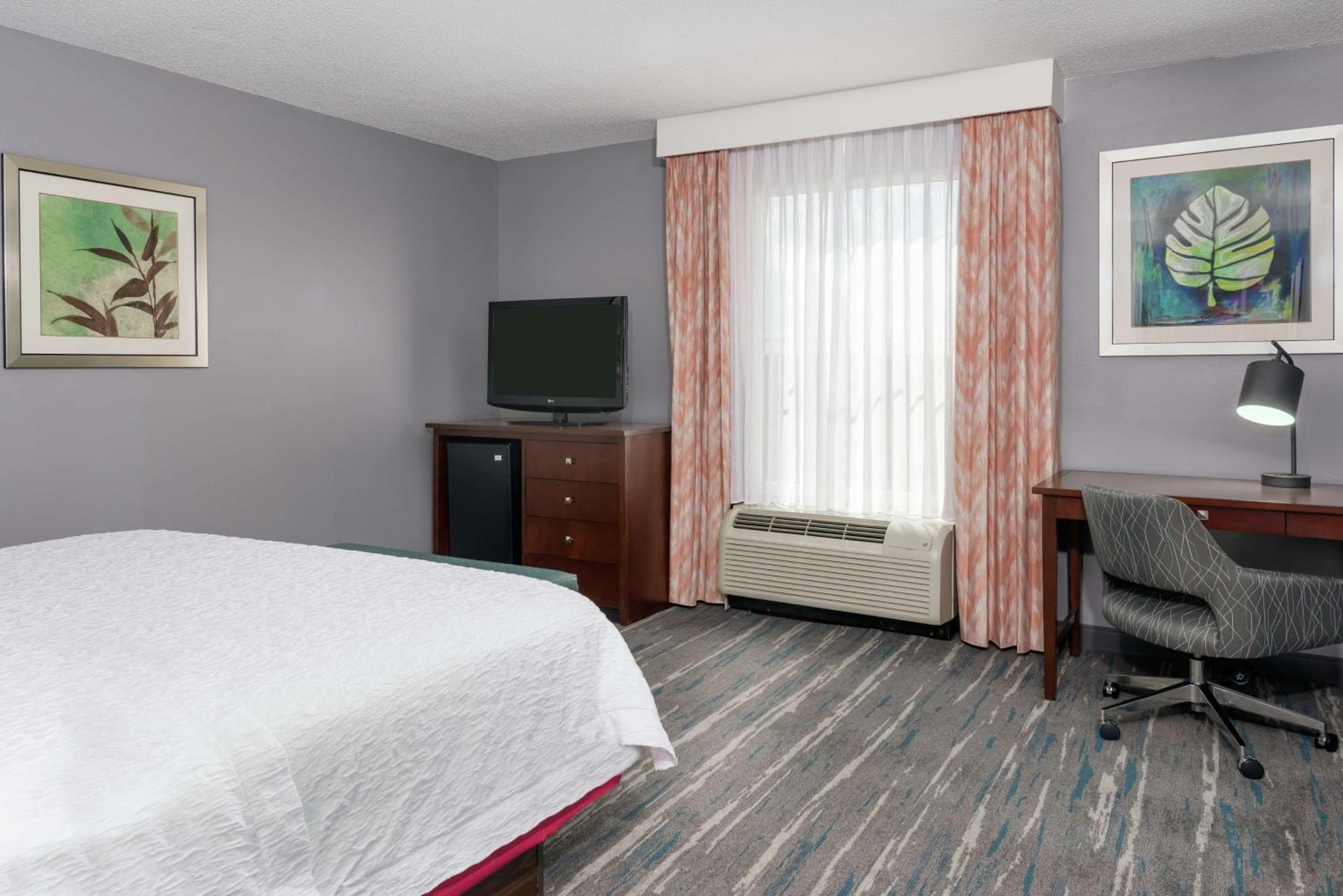 Hampton Inn & Suites Orlando Airport en Gateway Village — 16