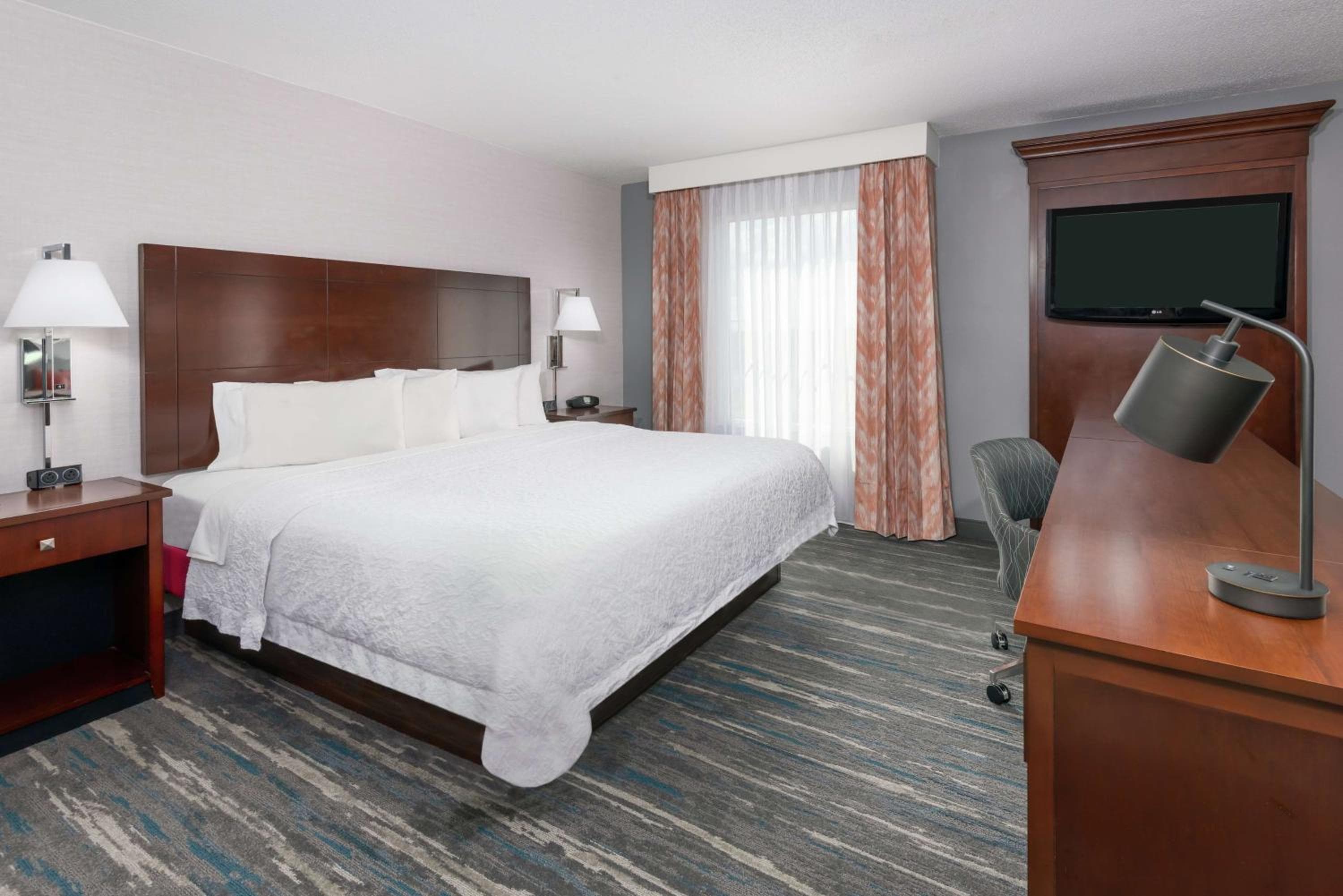Hampton Inn & Suites Orlando Airport en Gateway Village — 26