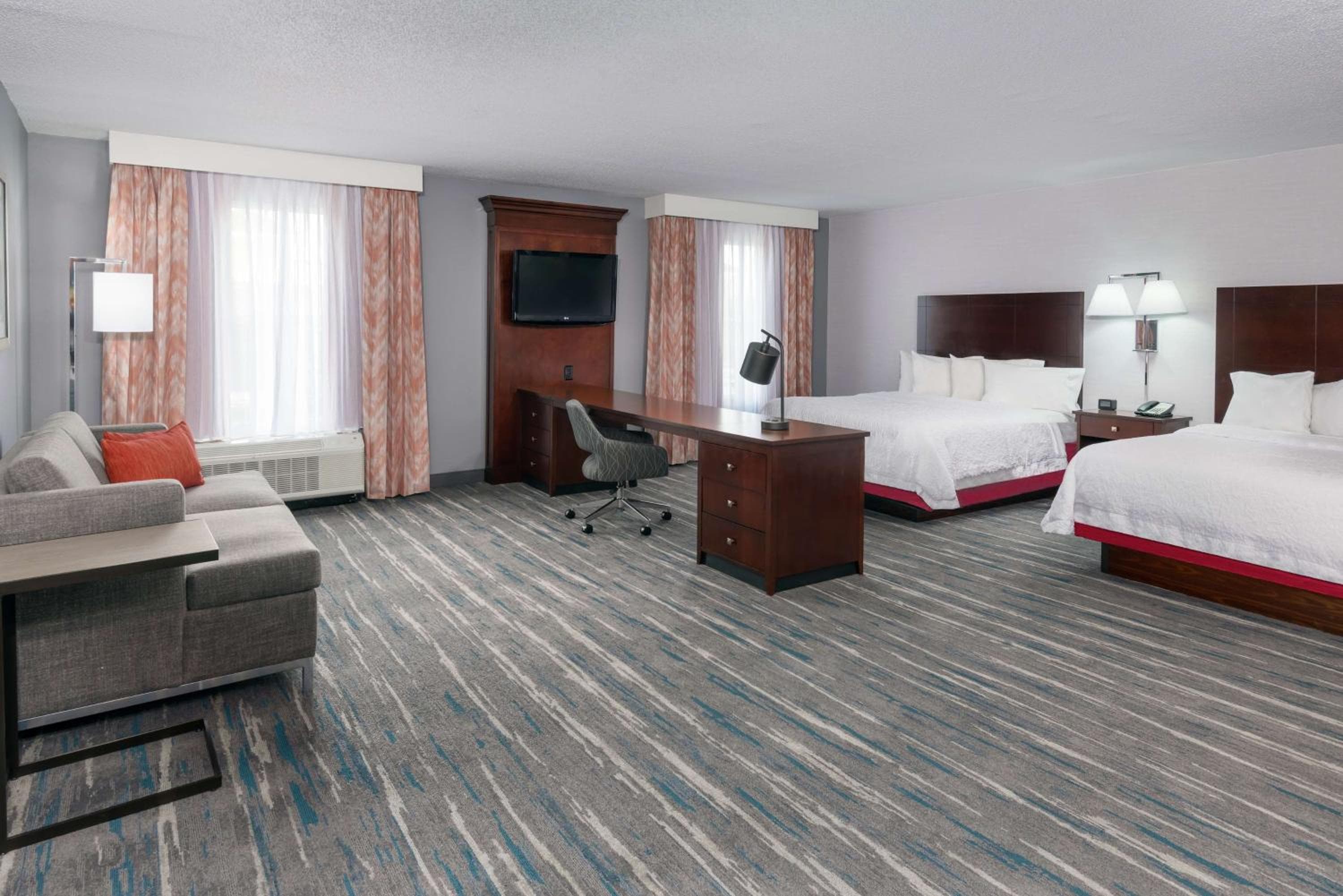 Hampton Inn & Suites Orlando Airport en Gateway Village — 29