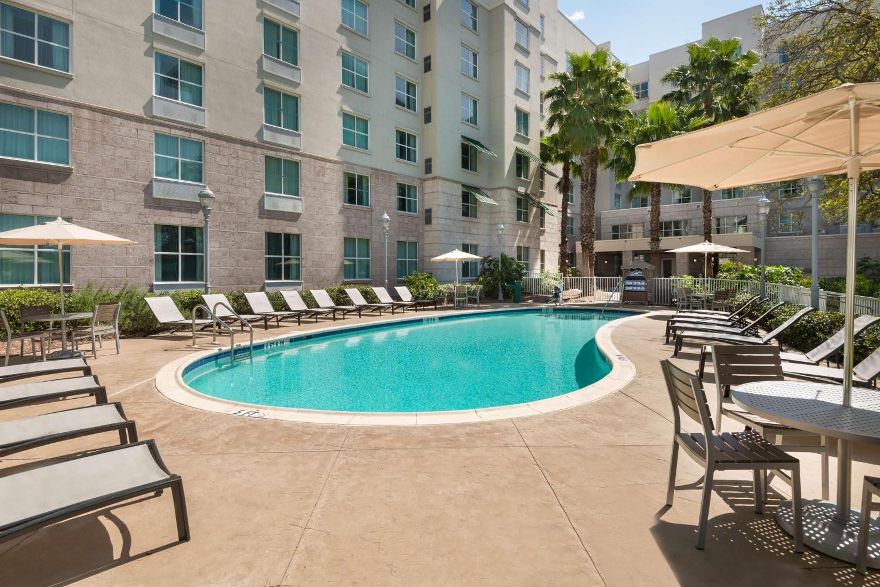 Homewood Suites by Hilton Tampa Airport - Westshore — 3