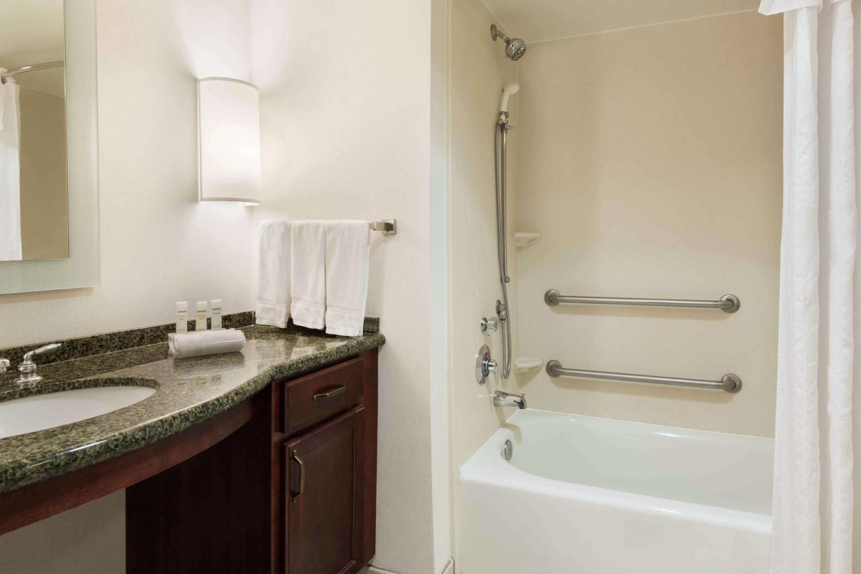 Homewood Suites by Hilton Tampa Airport - Westshore — 11