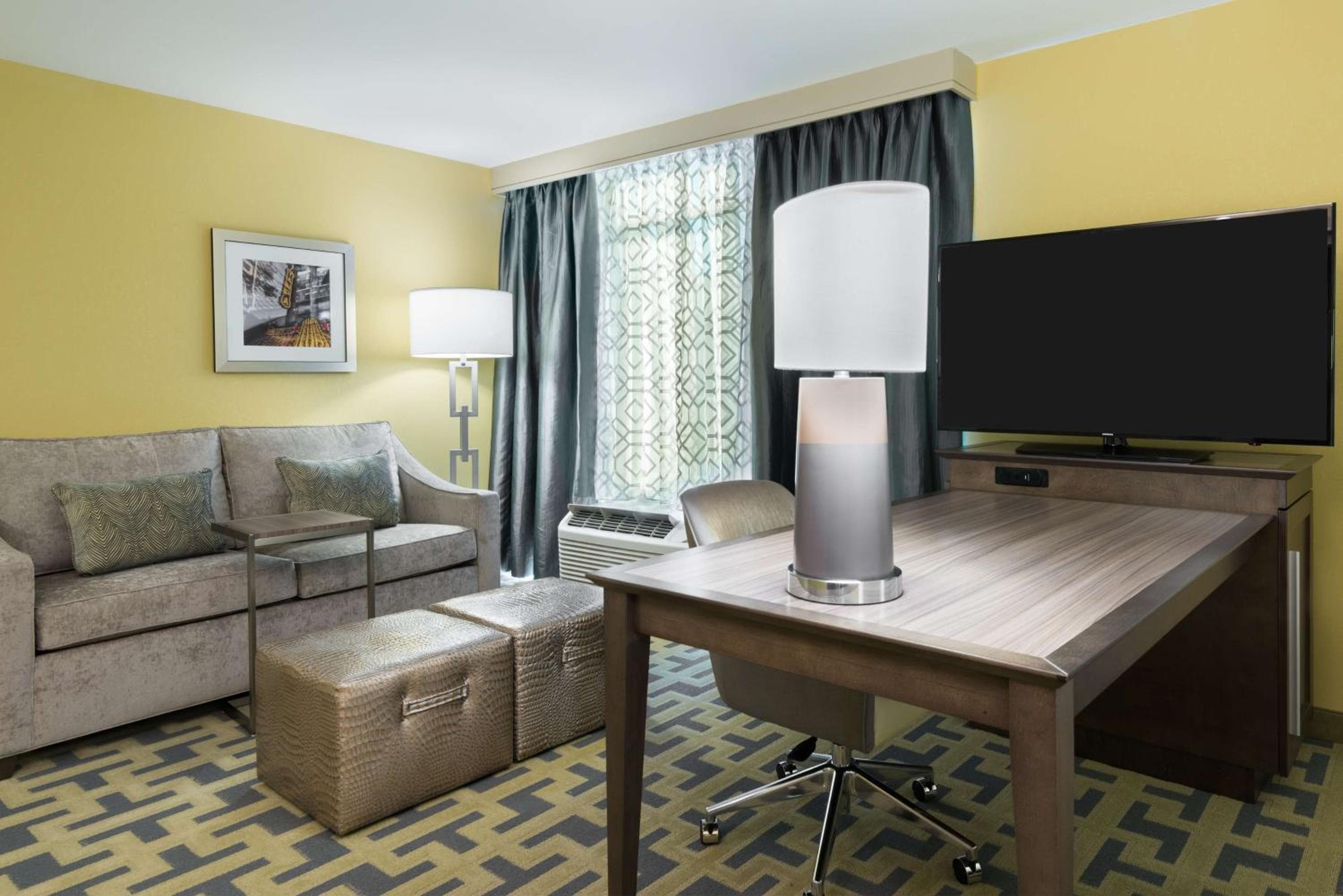 Hampton Inn & Suites Tampa Airport Avion Park Westshore — 17