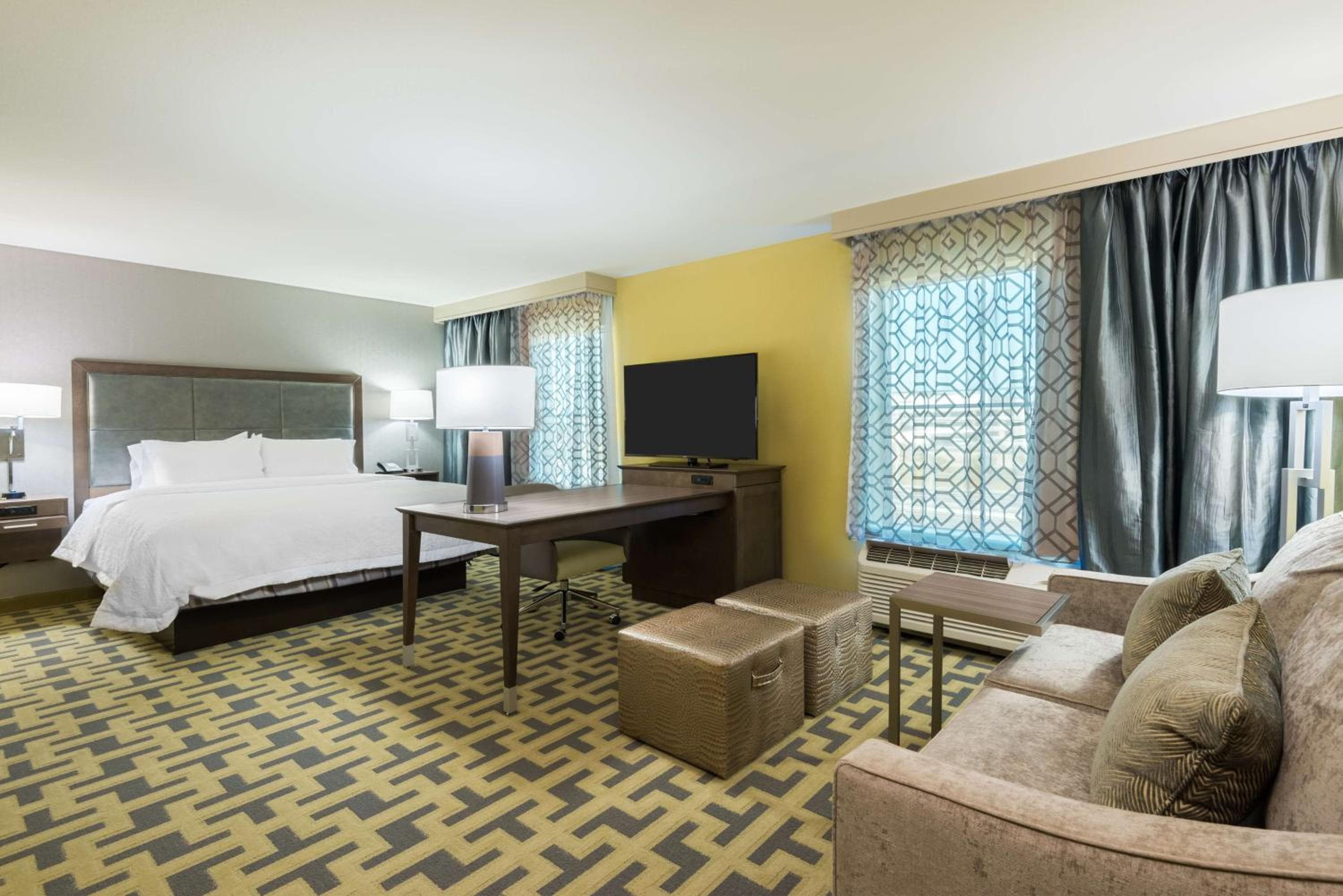 Hampton Inn & Suites Tampa Airport Avion Park Westshore — 23