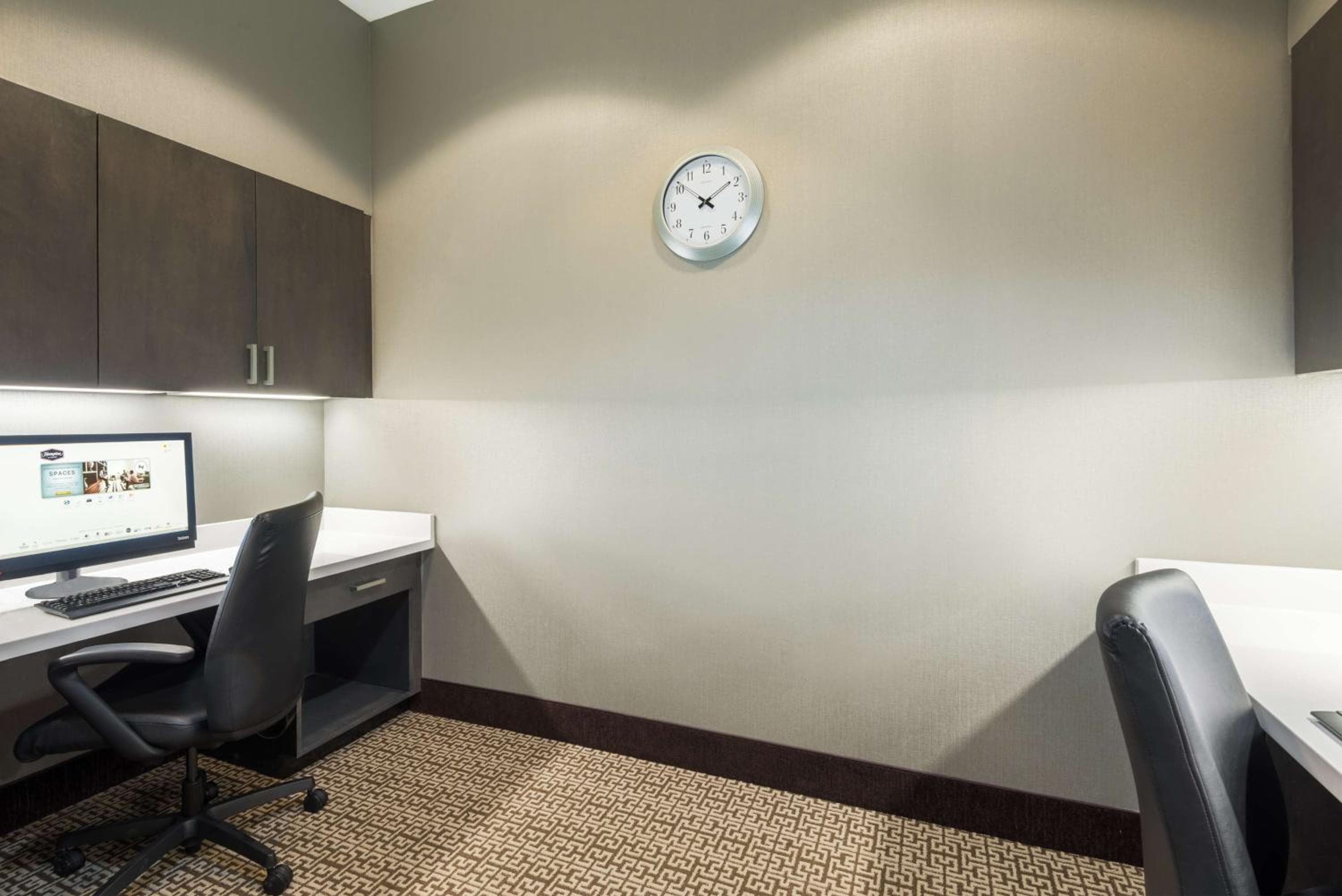 Hampton Inn & Suites Tampa Airport Avion Park Westshore — 25
