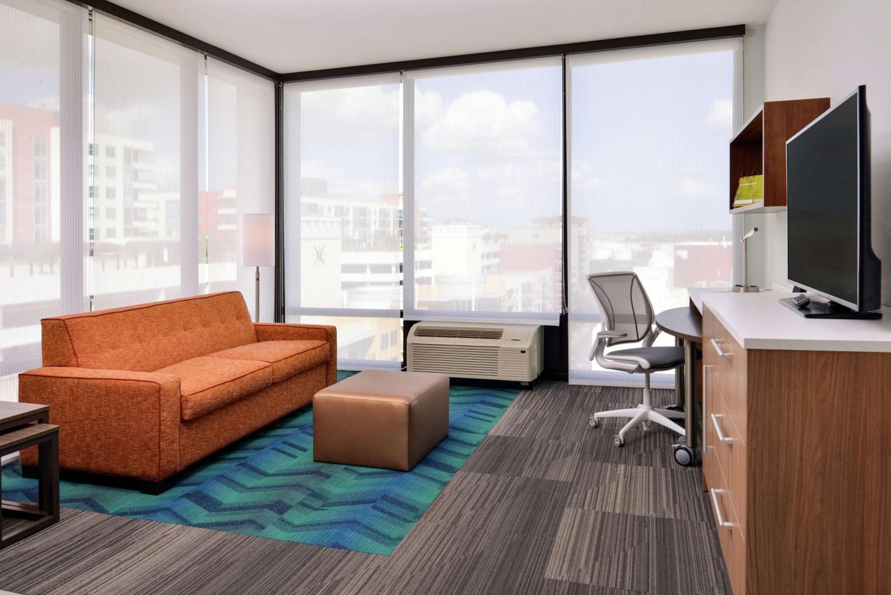 Home2 Suites By Hilton Tampa Downtown Channel District — 16