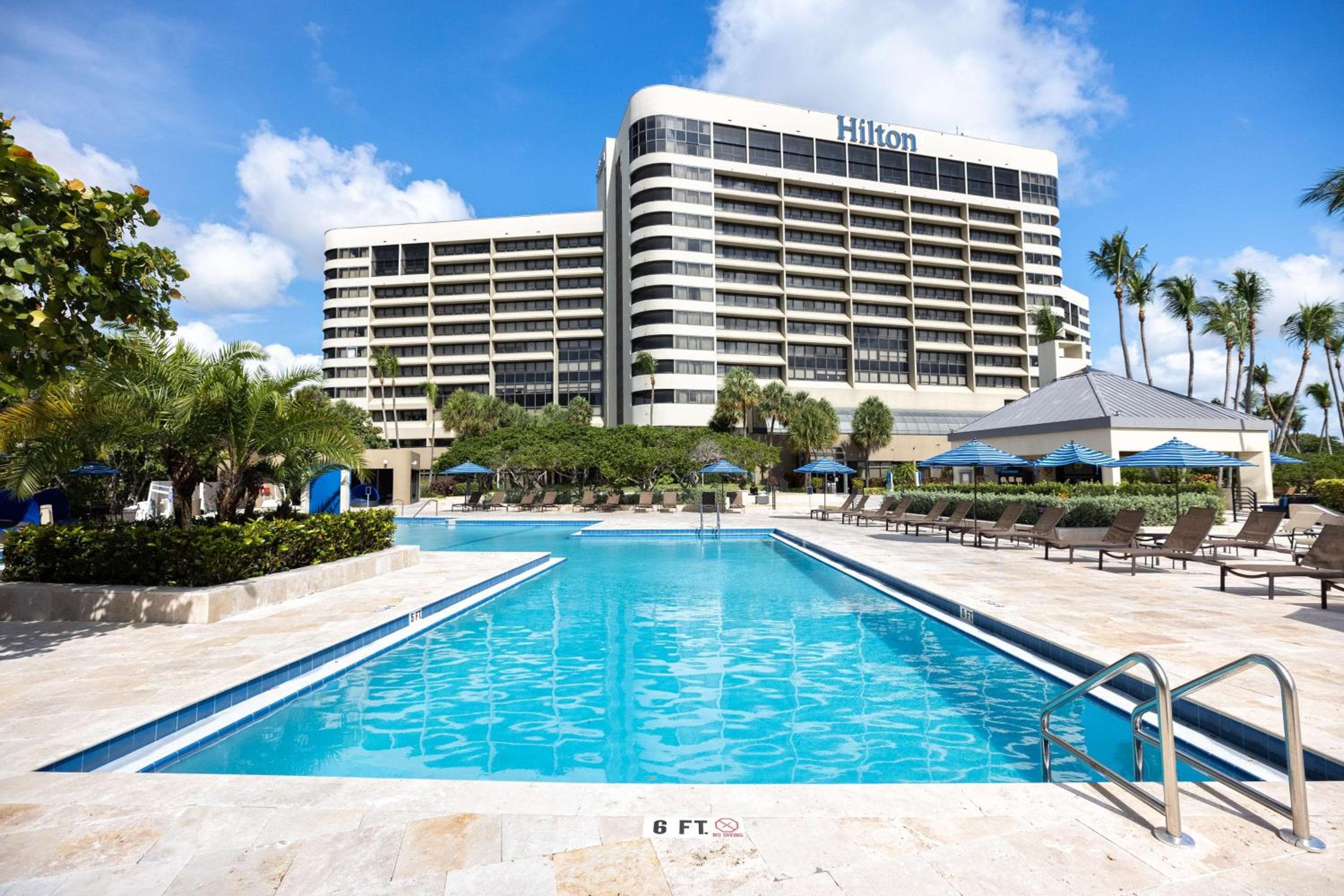 Hilton Miami Aeropuerto Laguna Azul — 10