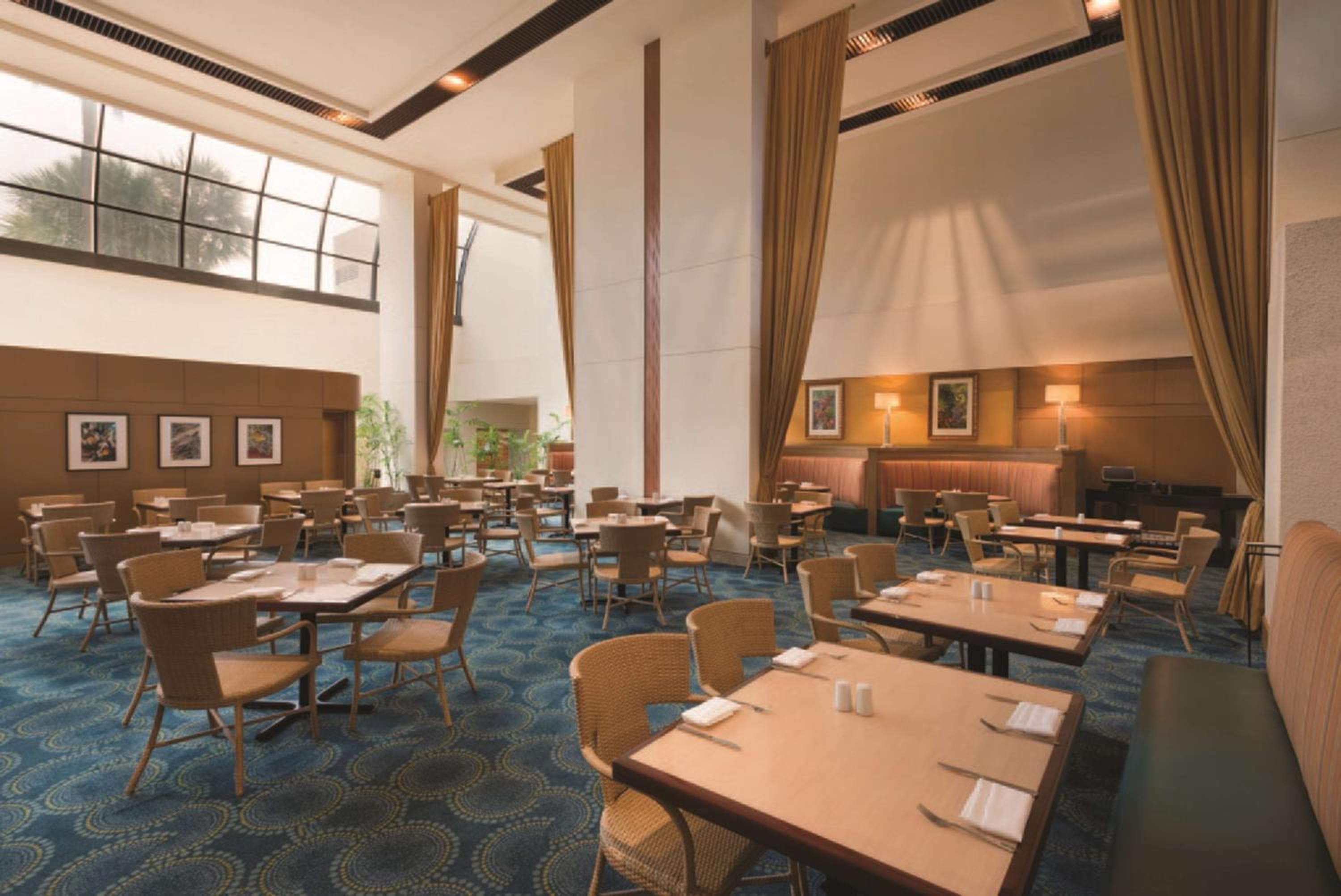 Hilton Miami Aeropuerto Laguna Azul — 17