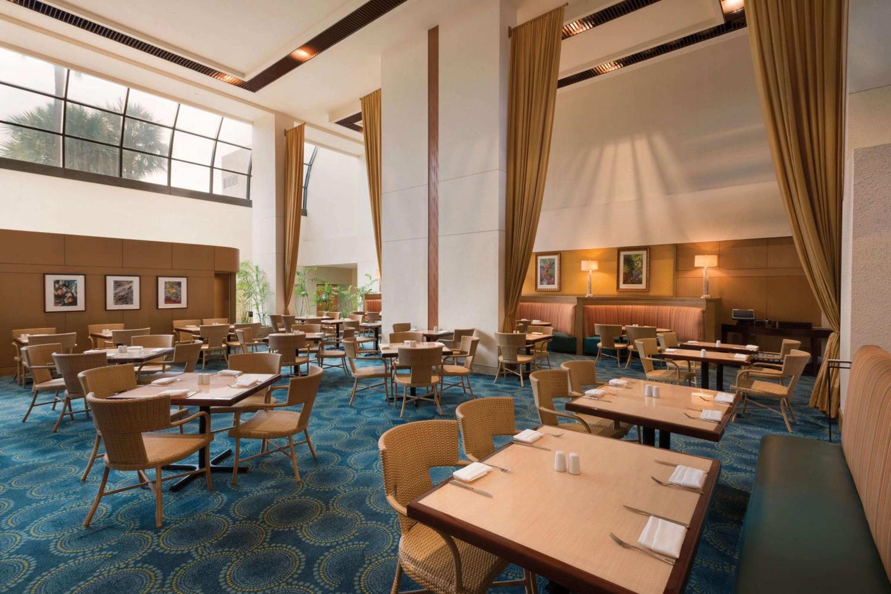 Hilton Miami Aeropuerto Laguna Azul — 19