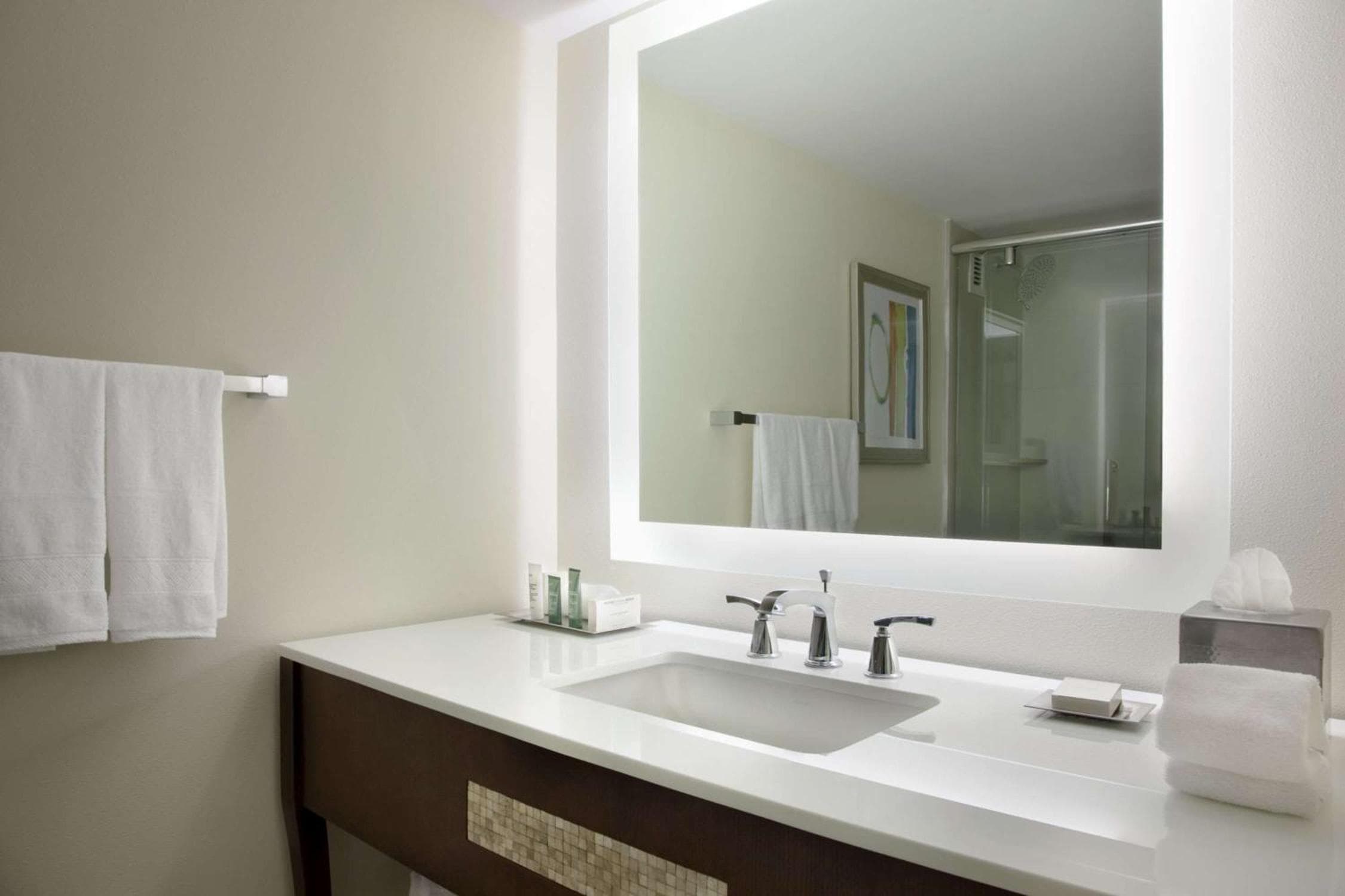 Hilton Miami Airport Blue Lagoon — 17