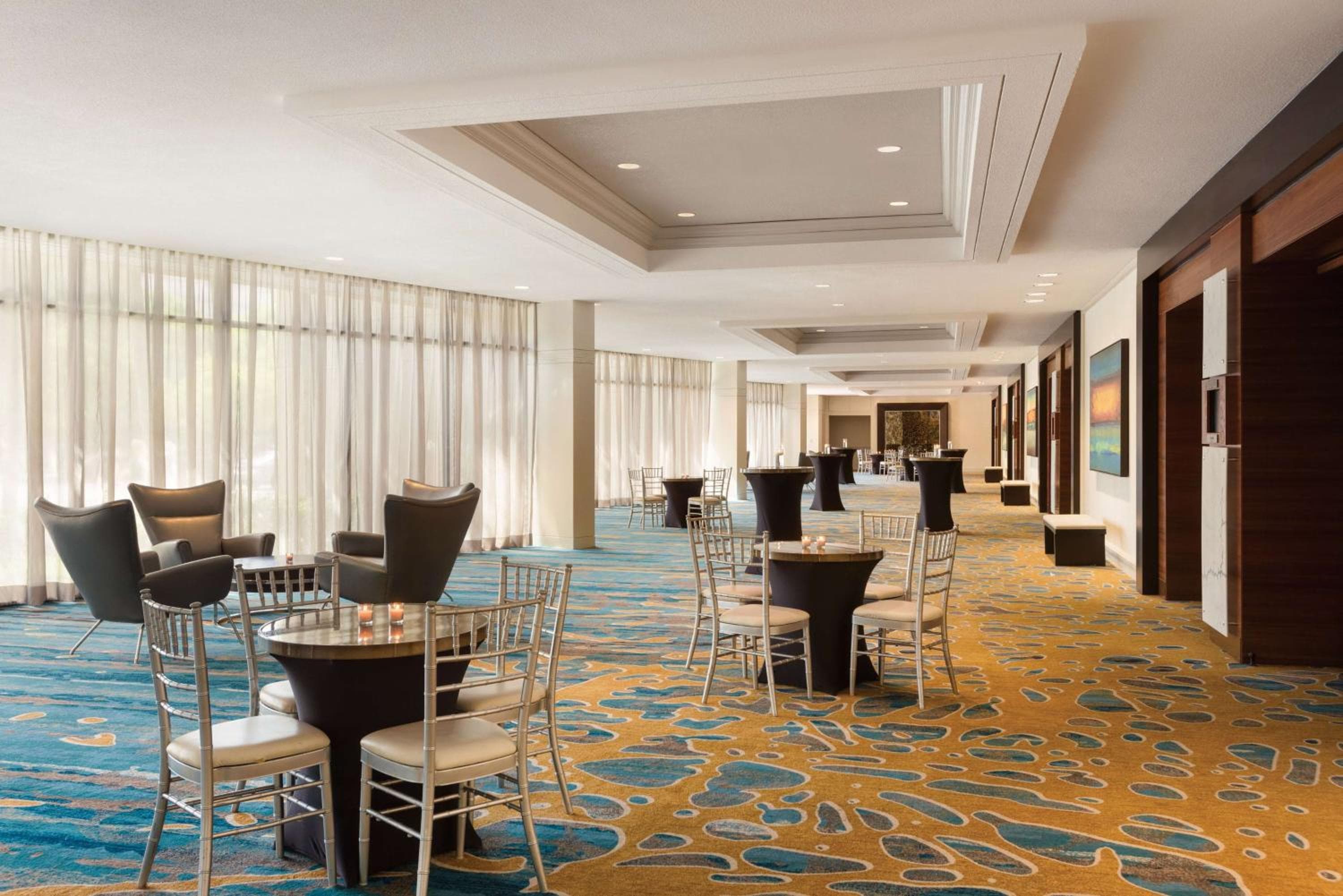 Hilton Miami Airport Blue Lagoon — 20