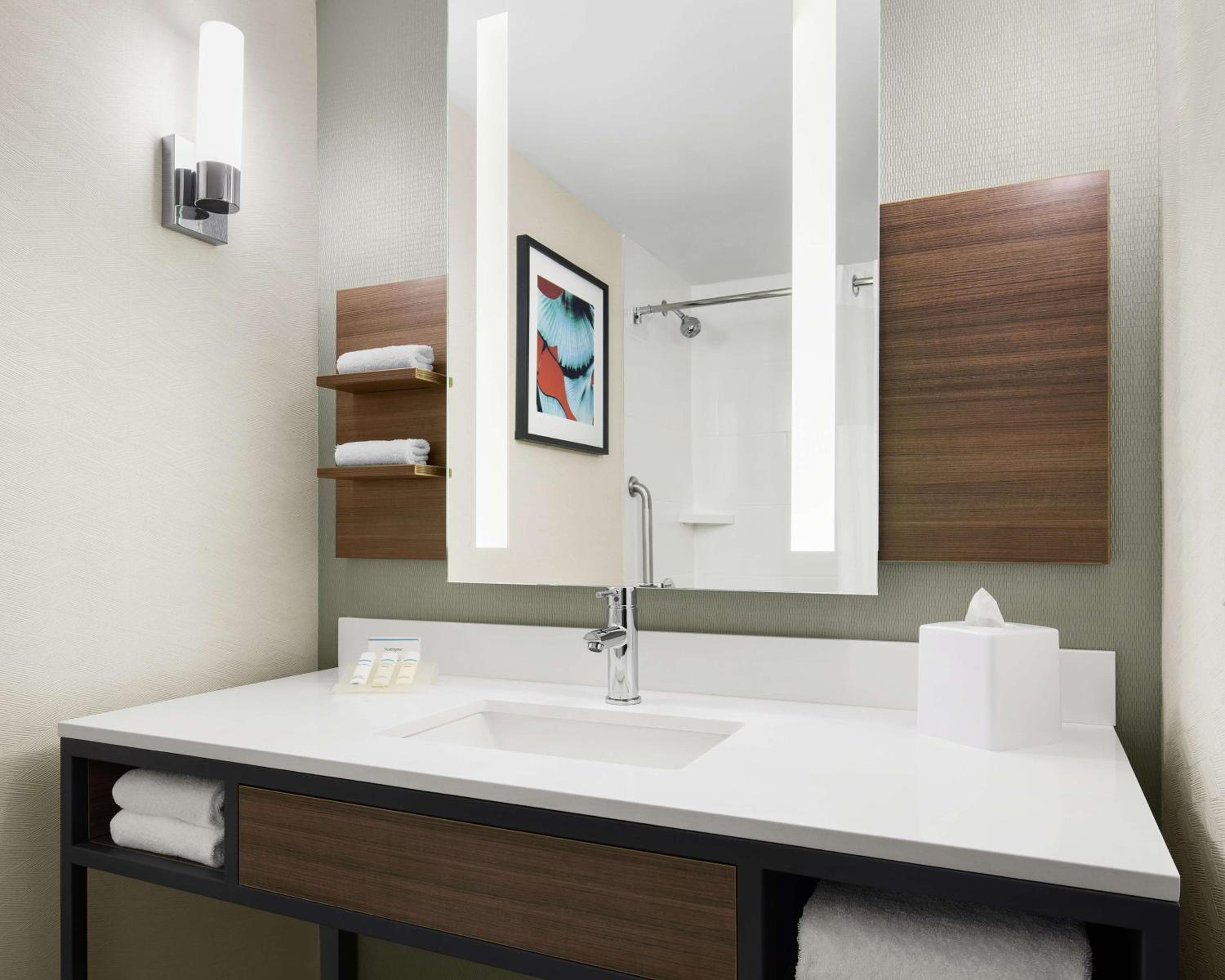 Hilton Garden Inn Las Vegas/Henderson — 14