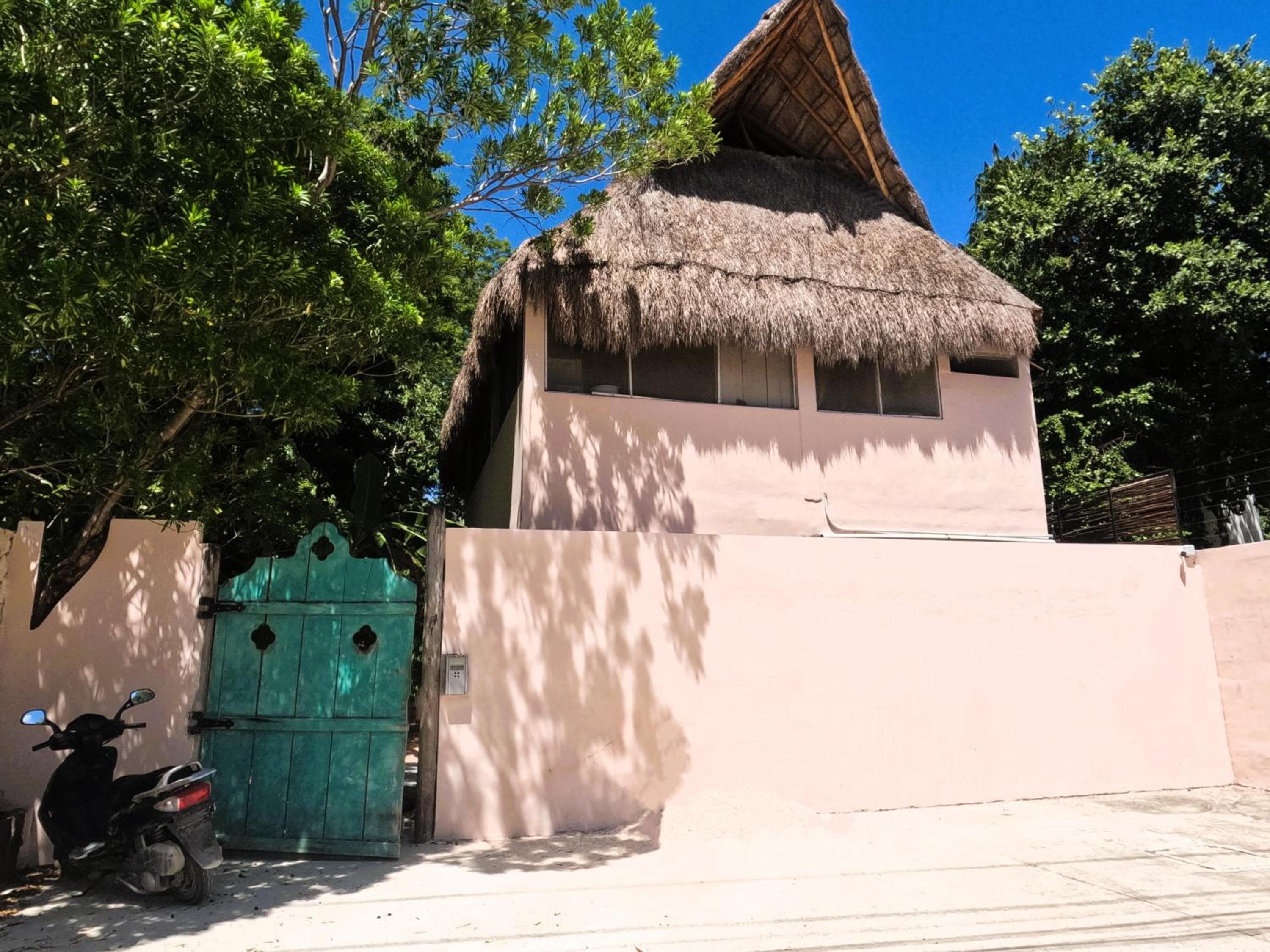Maui Herbergen Tulum — 1