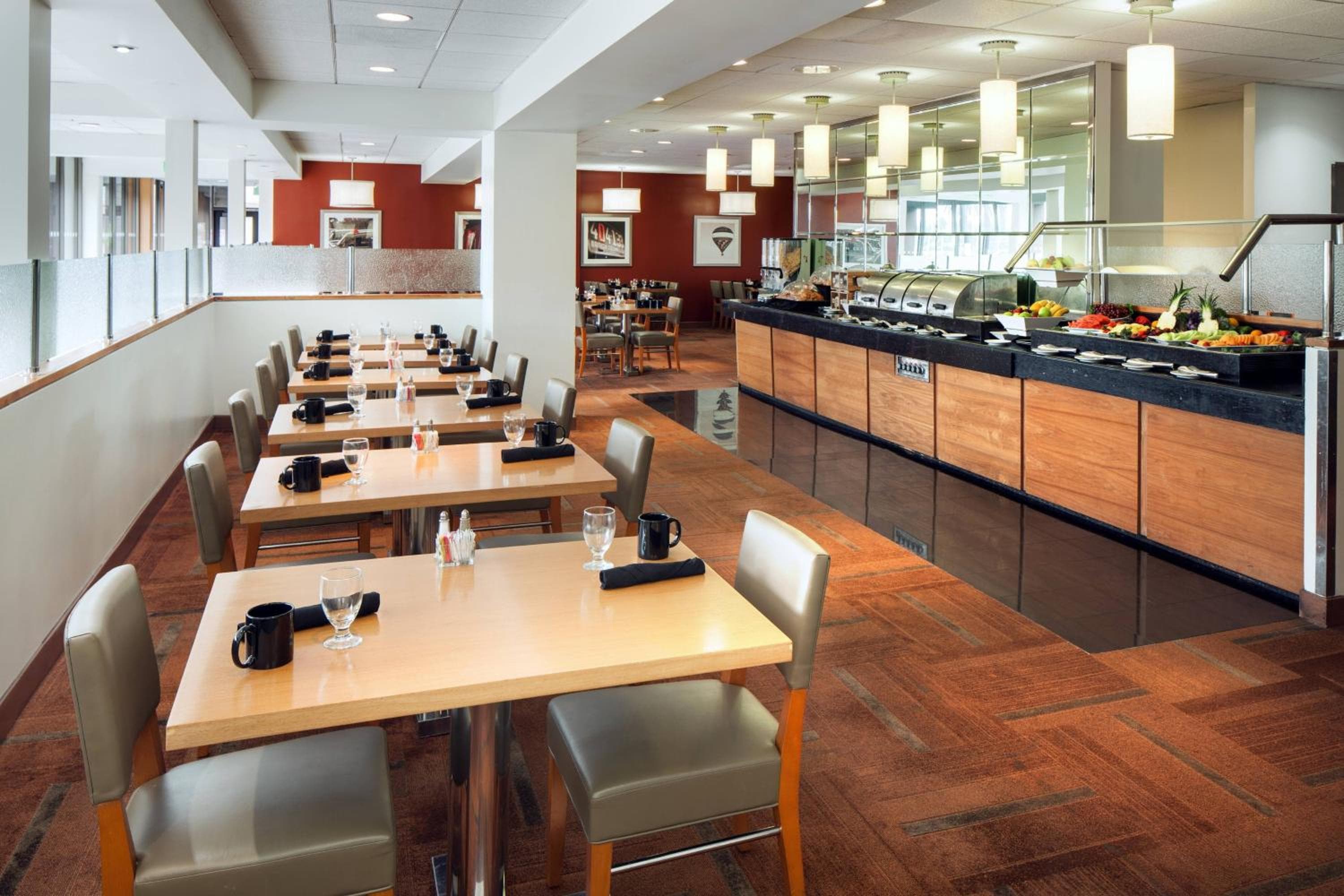 Four Points by Sheraton Aeropuerto Internacional de Los Ángeles — 28