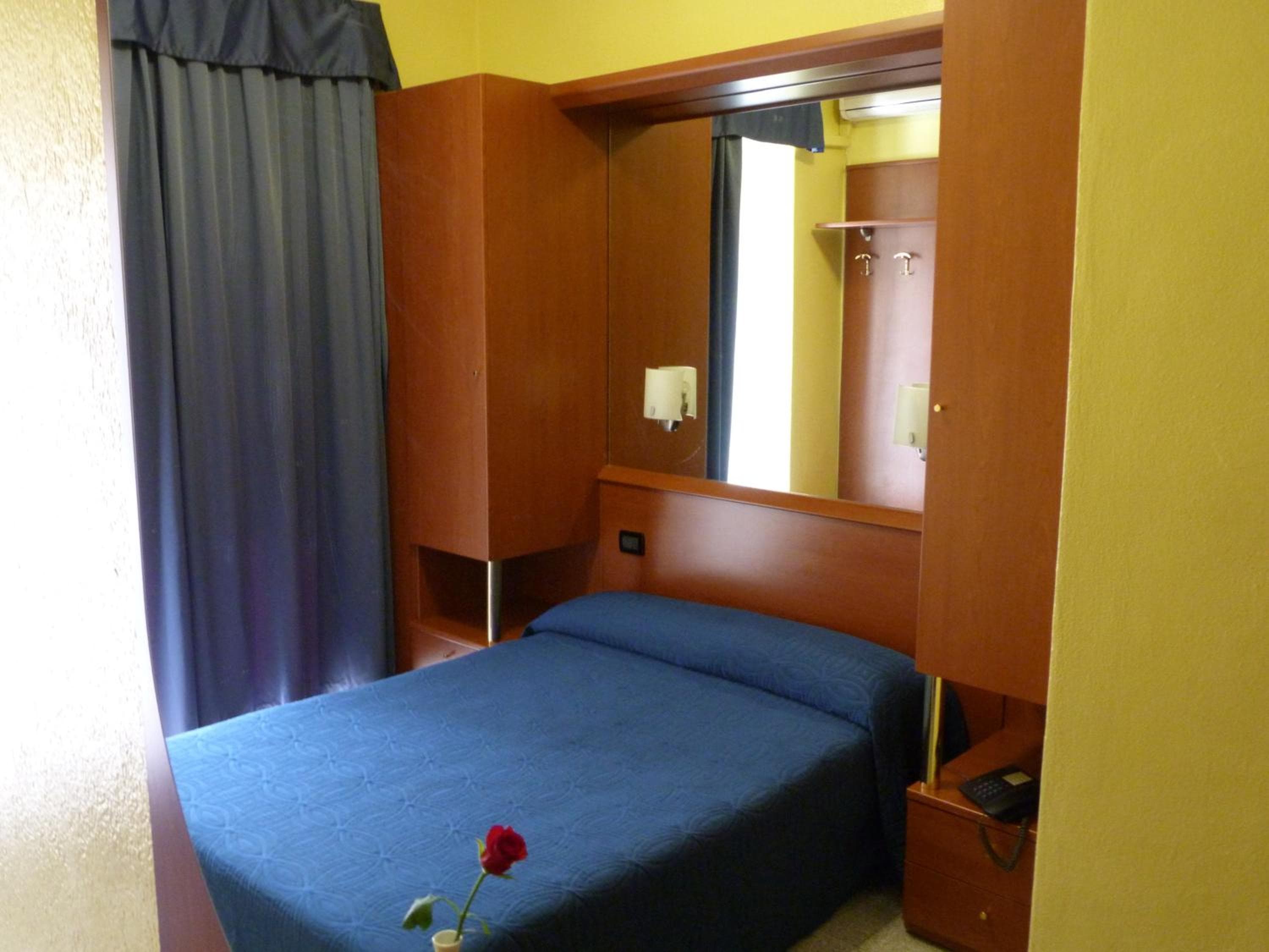 Hotel Aurora — 8