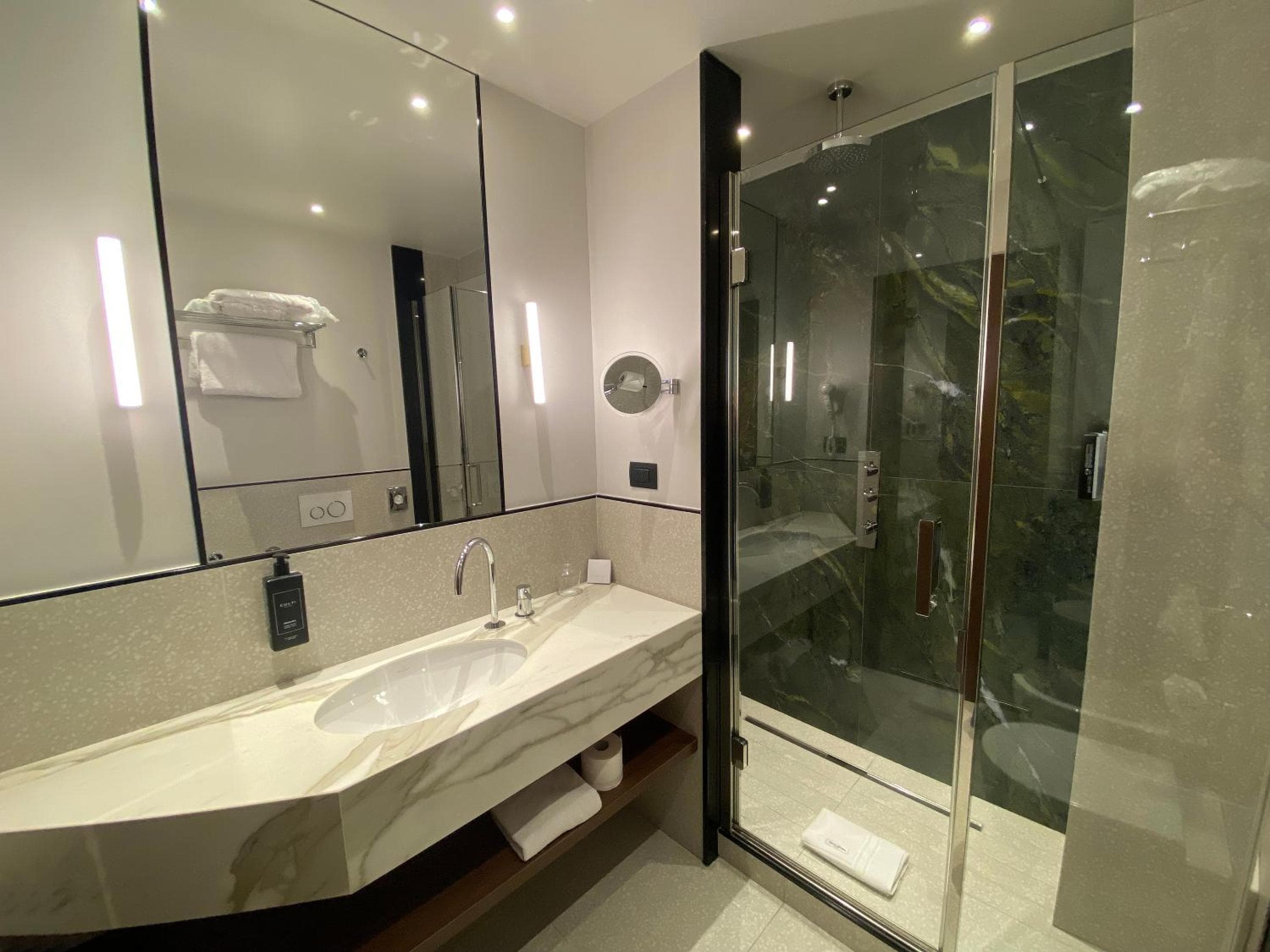 Hotel Berna hotel, Via Napo Torriani 18, Milan, Italy — photo 49