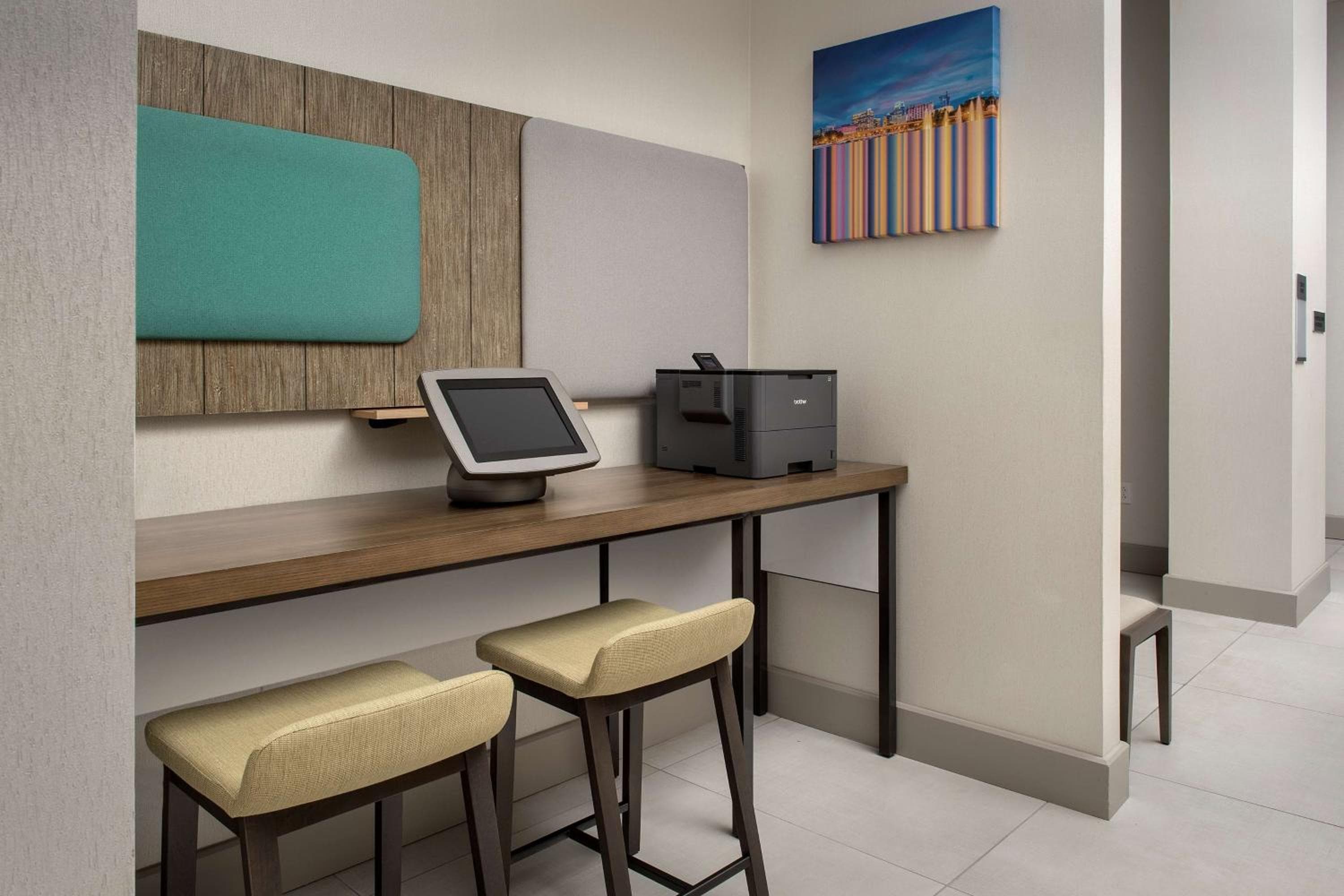 Hilton Garden Inn Orlando Downtown — 22