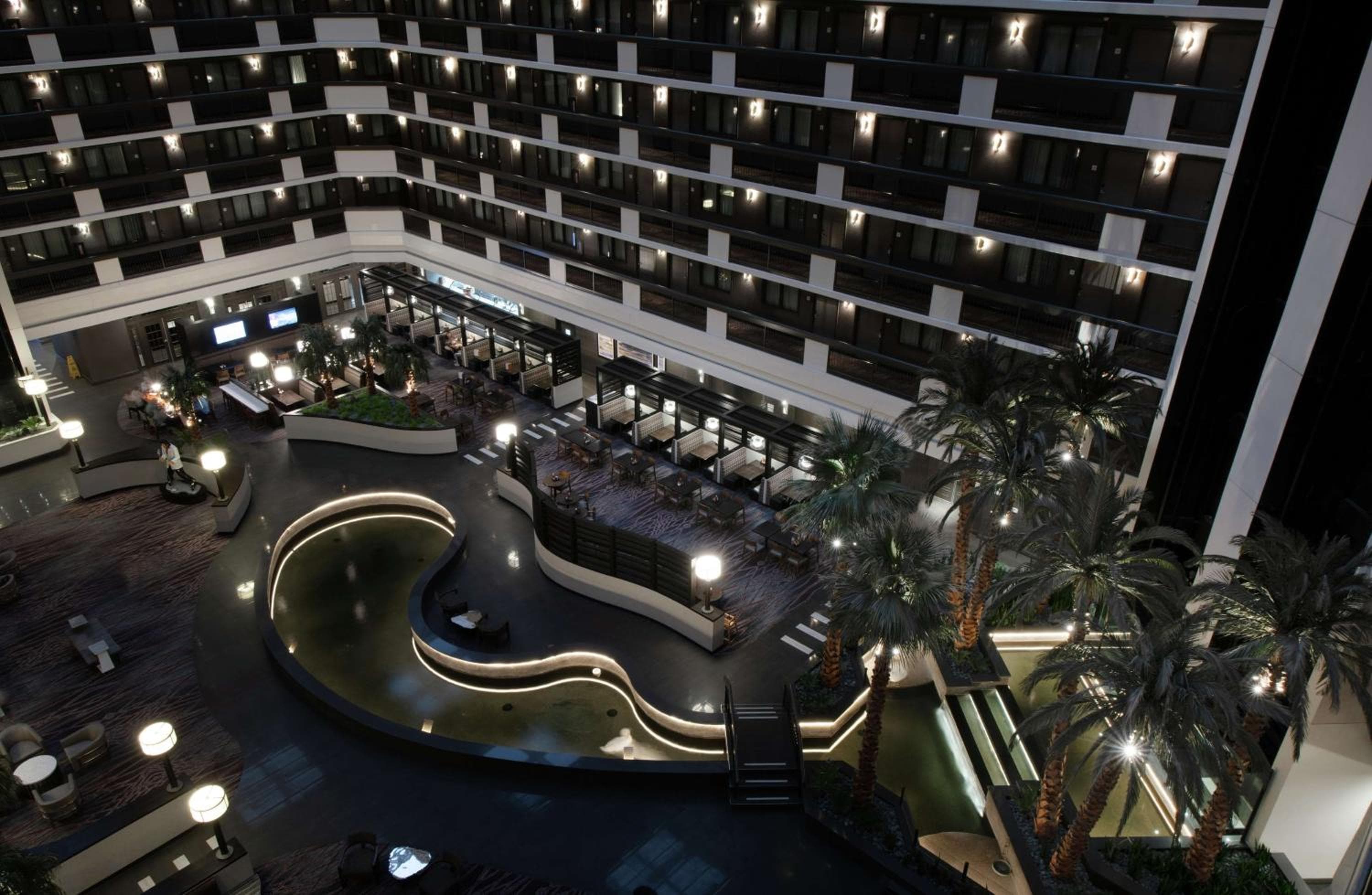 Embassy Suites by Hilton Las Vegas — 8