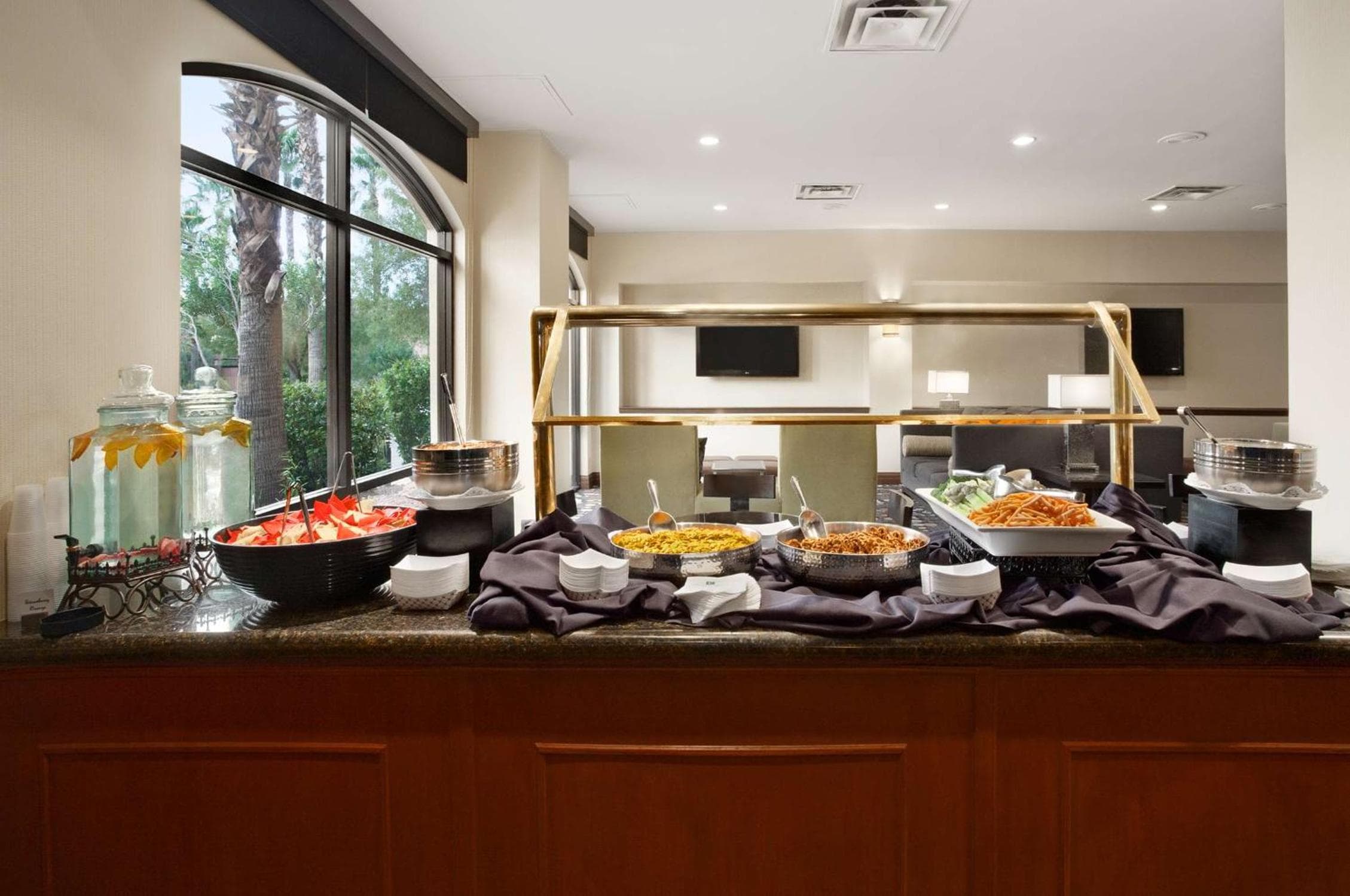 Embassy Suites by Hilton Las Vegas — 24