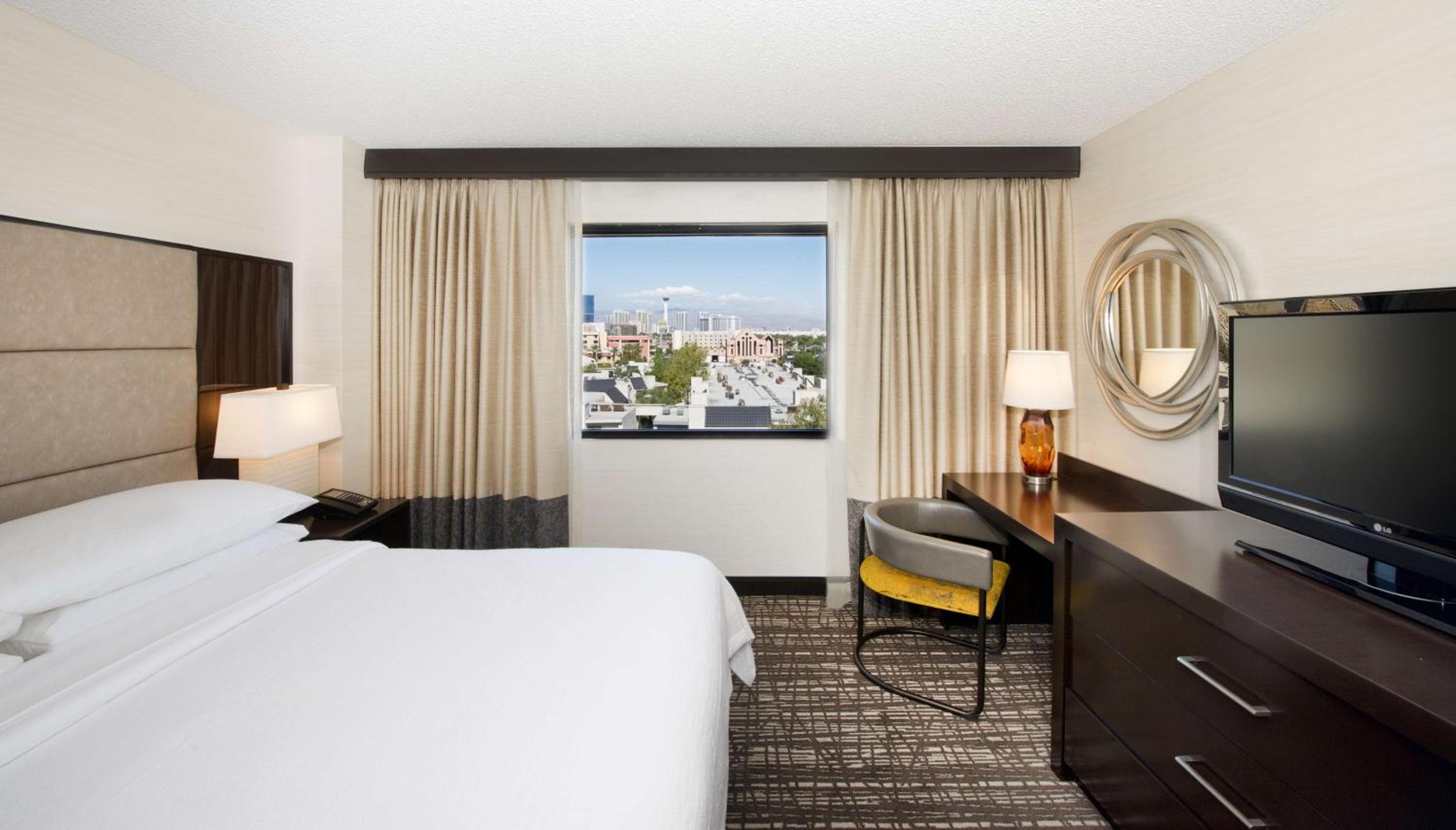 Embassy Suites by Hilton Las Vegas — 8