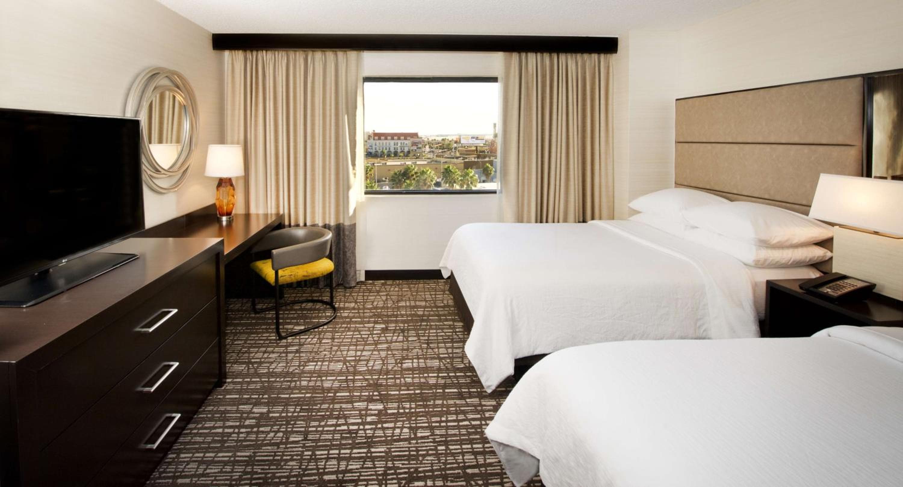 Embassy Suites by Hilton Las Vegas — 27