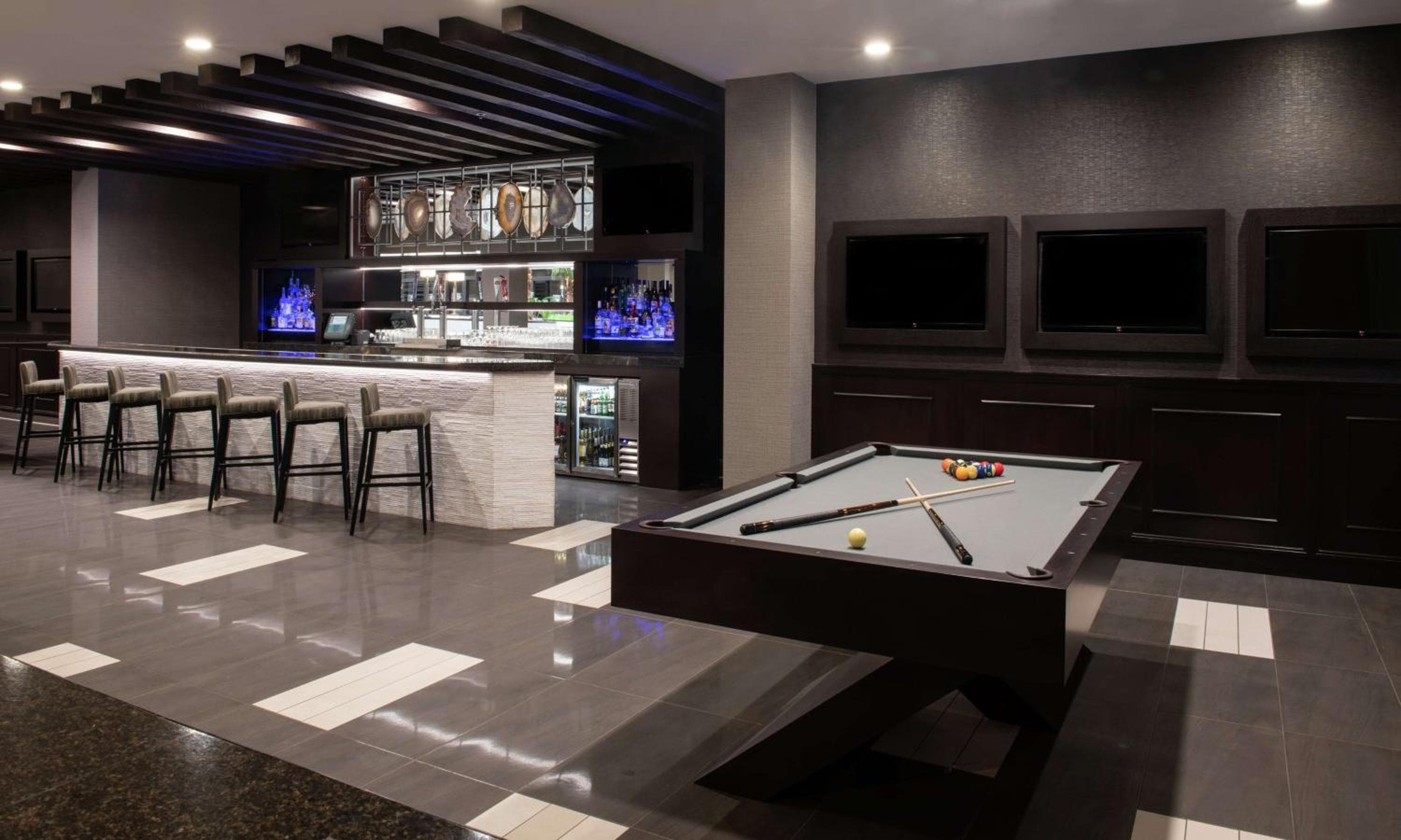 Embassy Suites by Hilton Las Vegas — 17