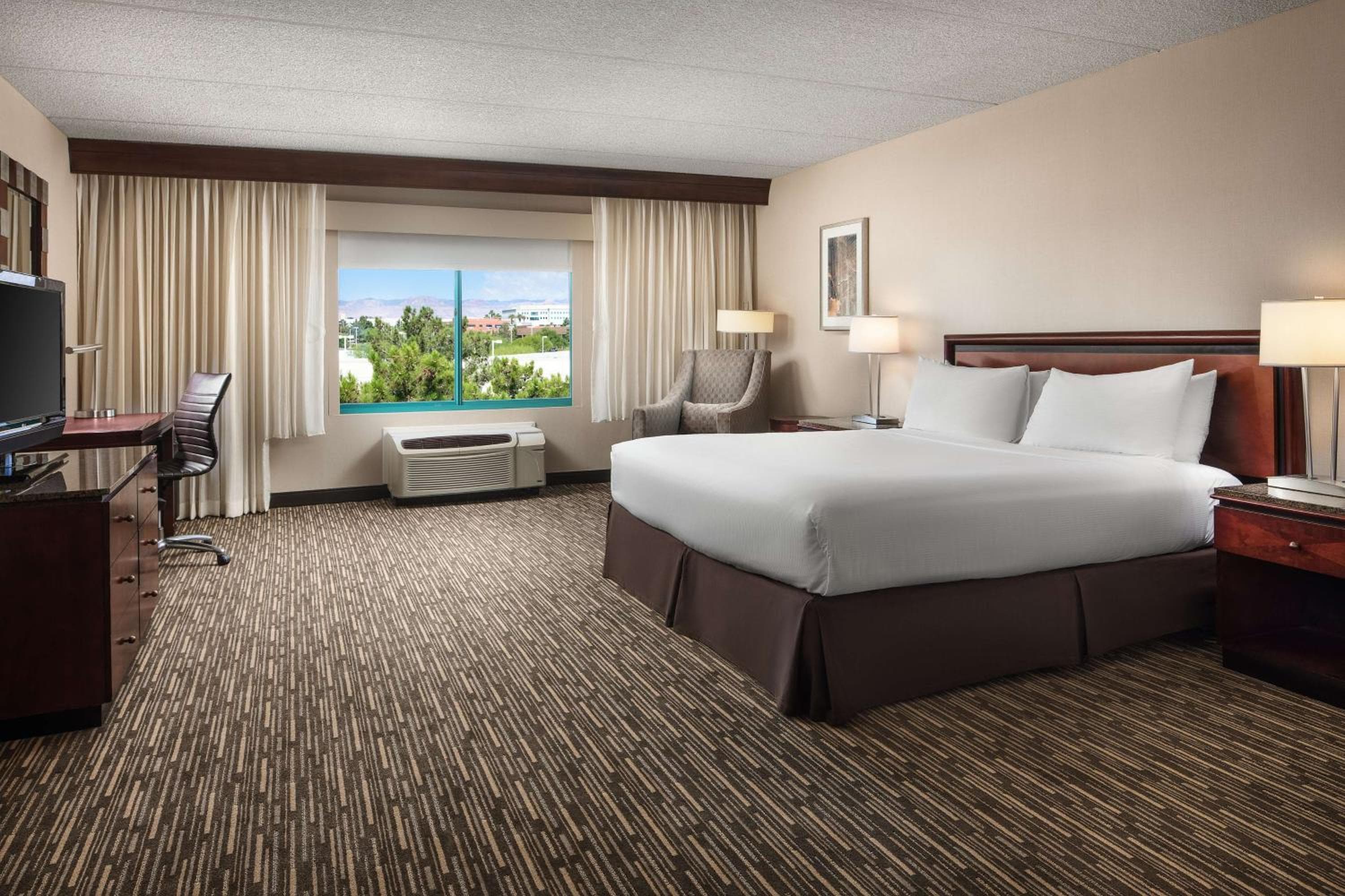 DoubleTree by Hilton Las Vegas Airport — 10