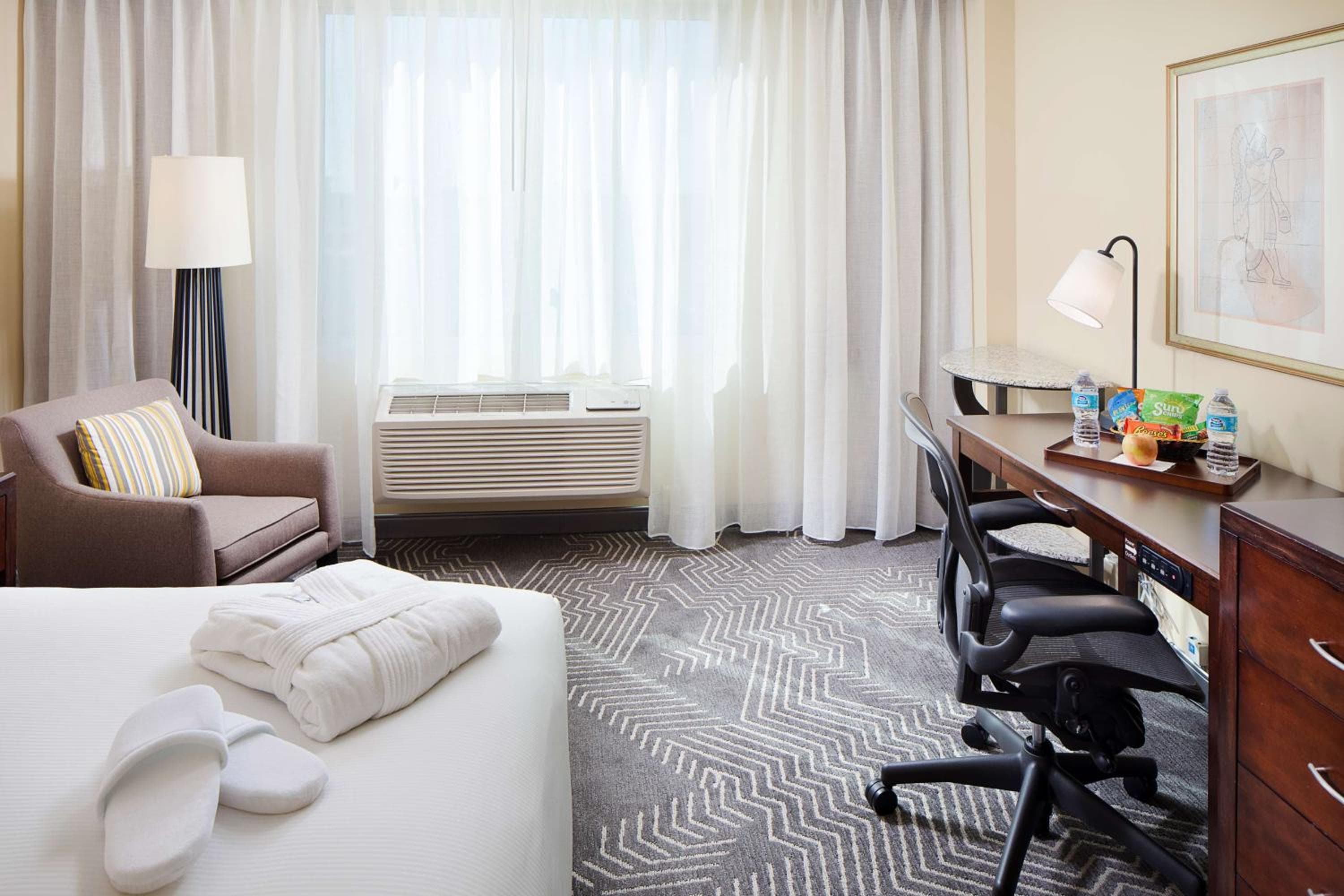 DoubleTree by Hilton Los Angeles/Commerce — 4